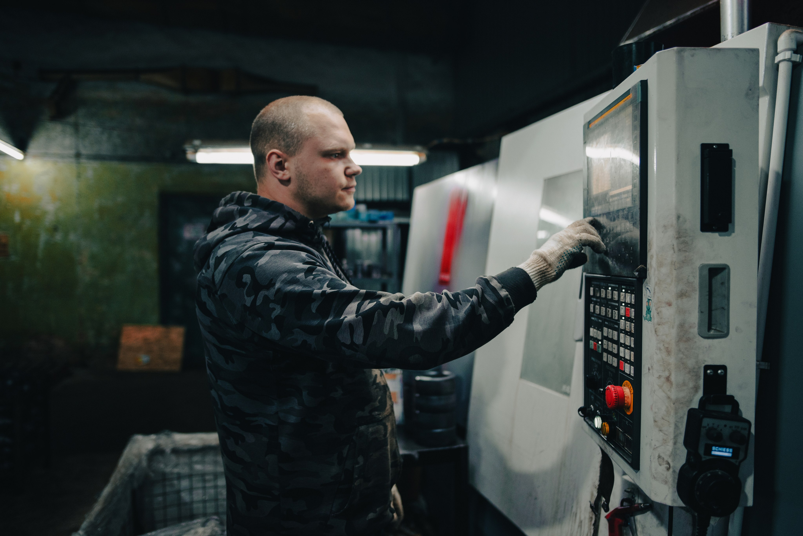 Промышленная фотосессия в Туле, фотограф на производство Женя Смокина