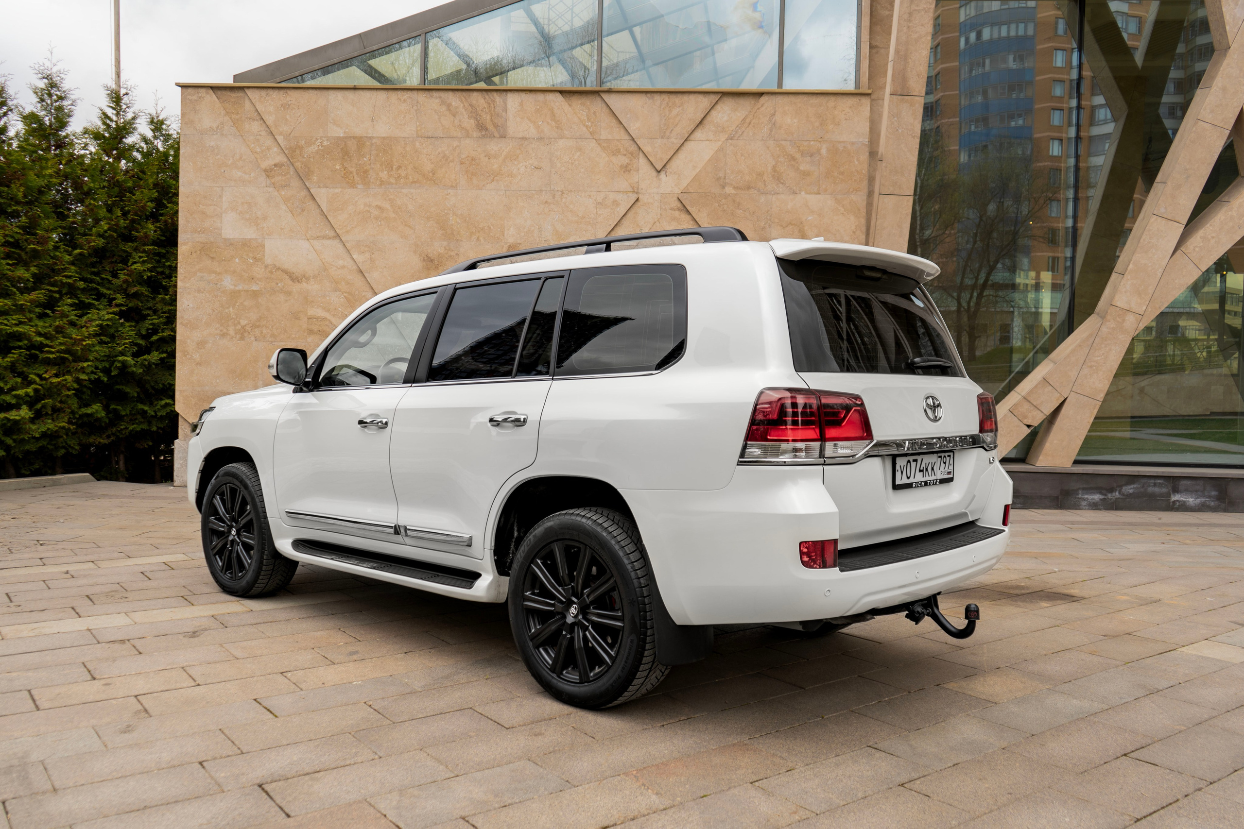 Toyota Land Cruzer 200