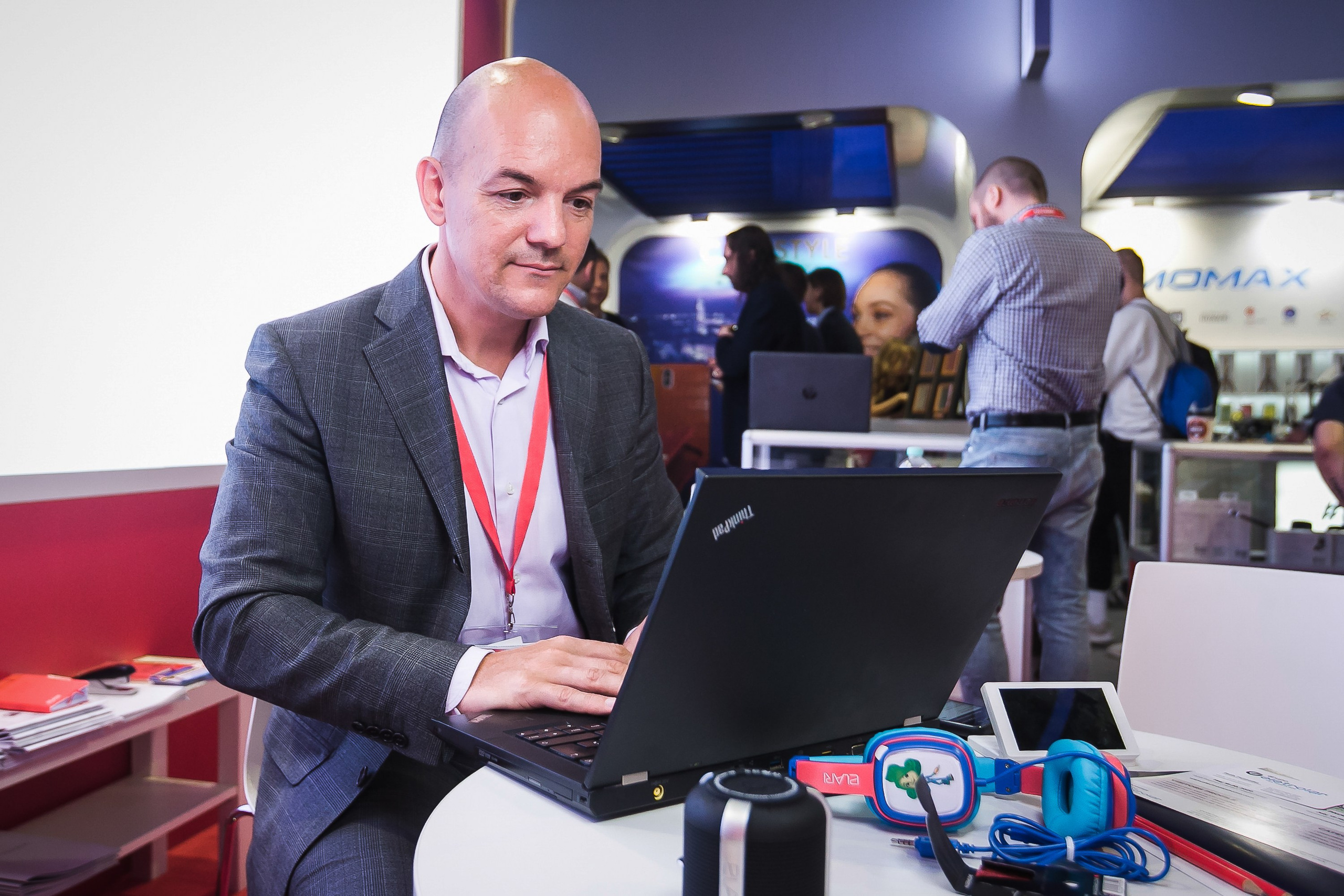 Выставки-форумы. Репортажный фотограф в Москве