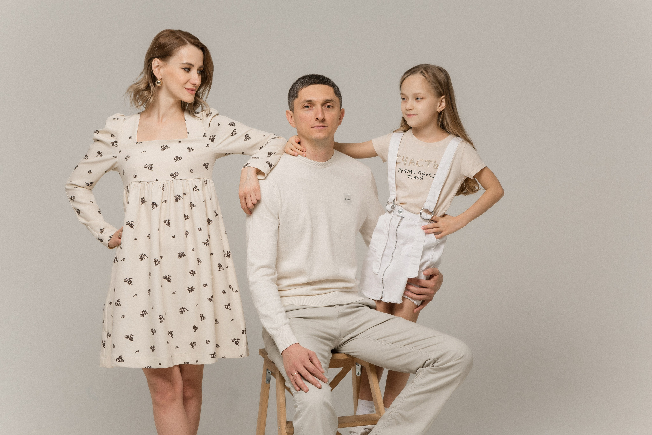 Волшебство моментов семейной фотосессии в фотостудии Таганрога. Свадебный и семейный фотограф в Таганроге Бакарюк Антон