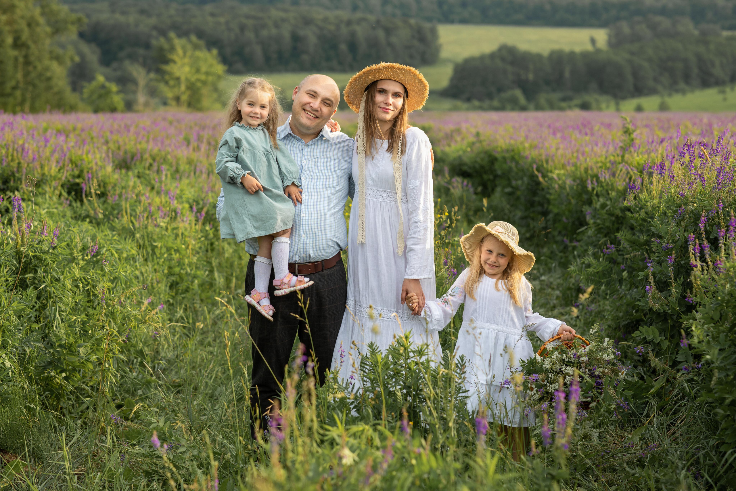 Фотопрогулка для семьи Сергея и Кати. Женский семейный фотограф Тула Москва Захарова Анна