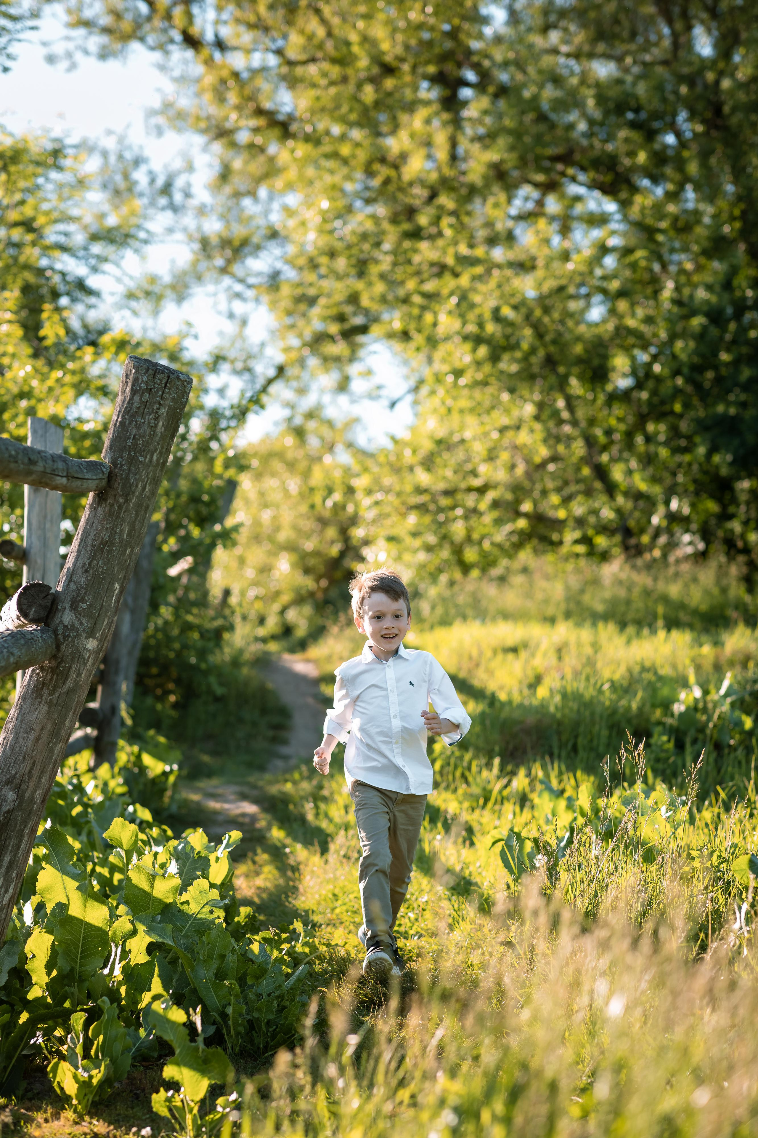 Фотопрогулка для семьи Кирилла и Наташи в Ясной Поляне. Женский семейный фотограф Тула Москва Захарова Анна