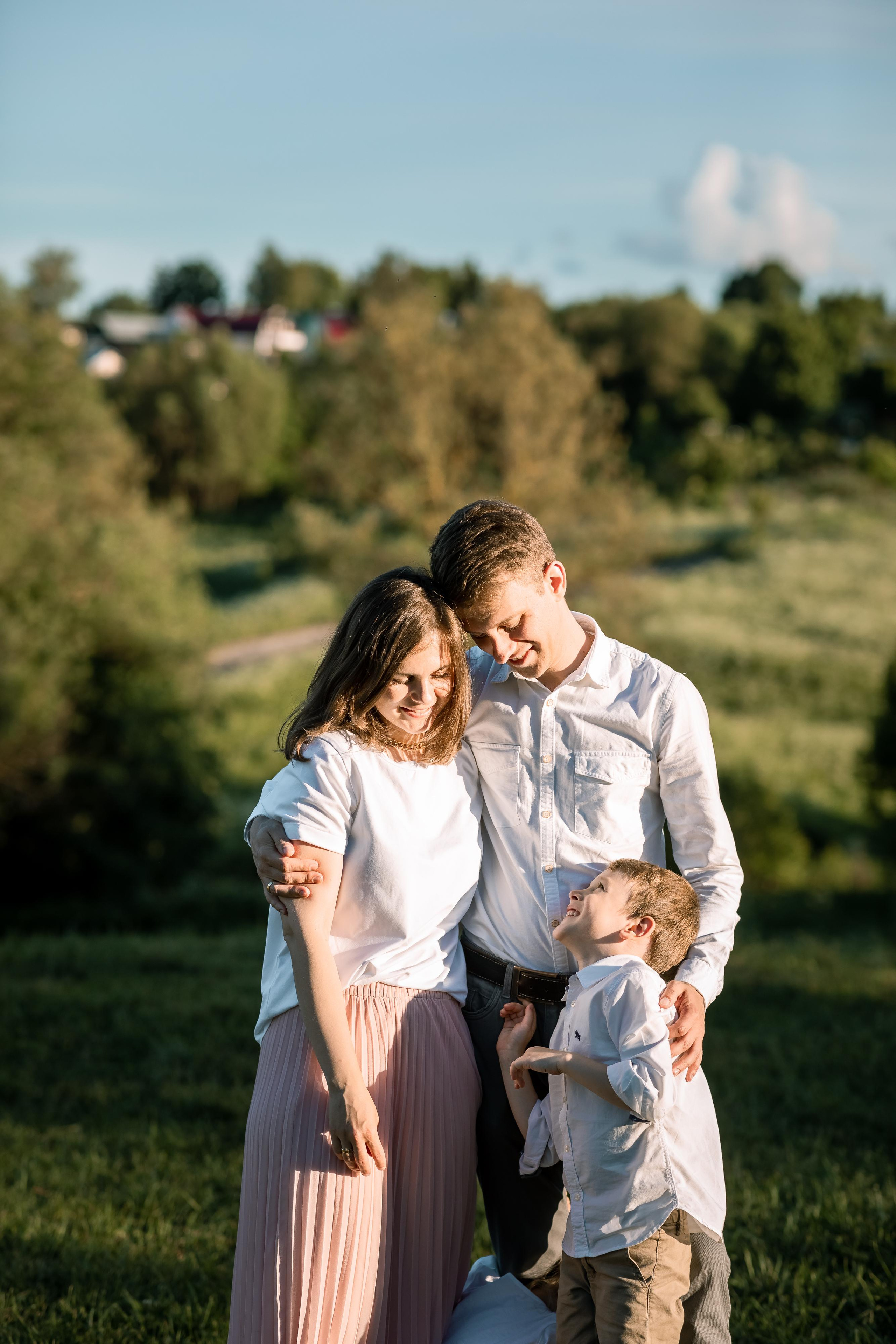 Фотопрогулка для семьи Кирилла и Наташи в Ясной Поляне. Женский семейный фотограф Тула Москва Захарова Анна