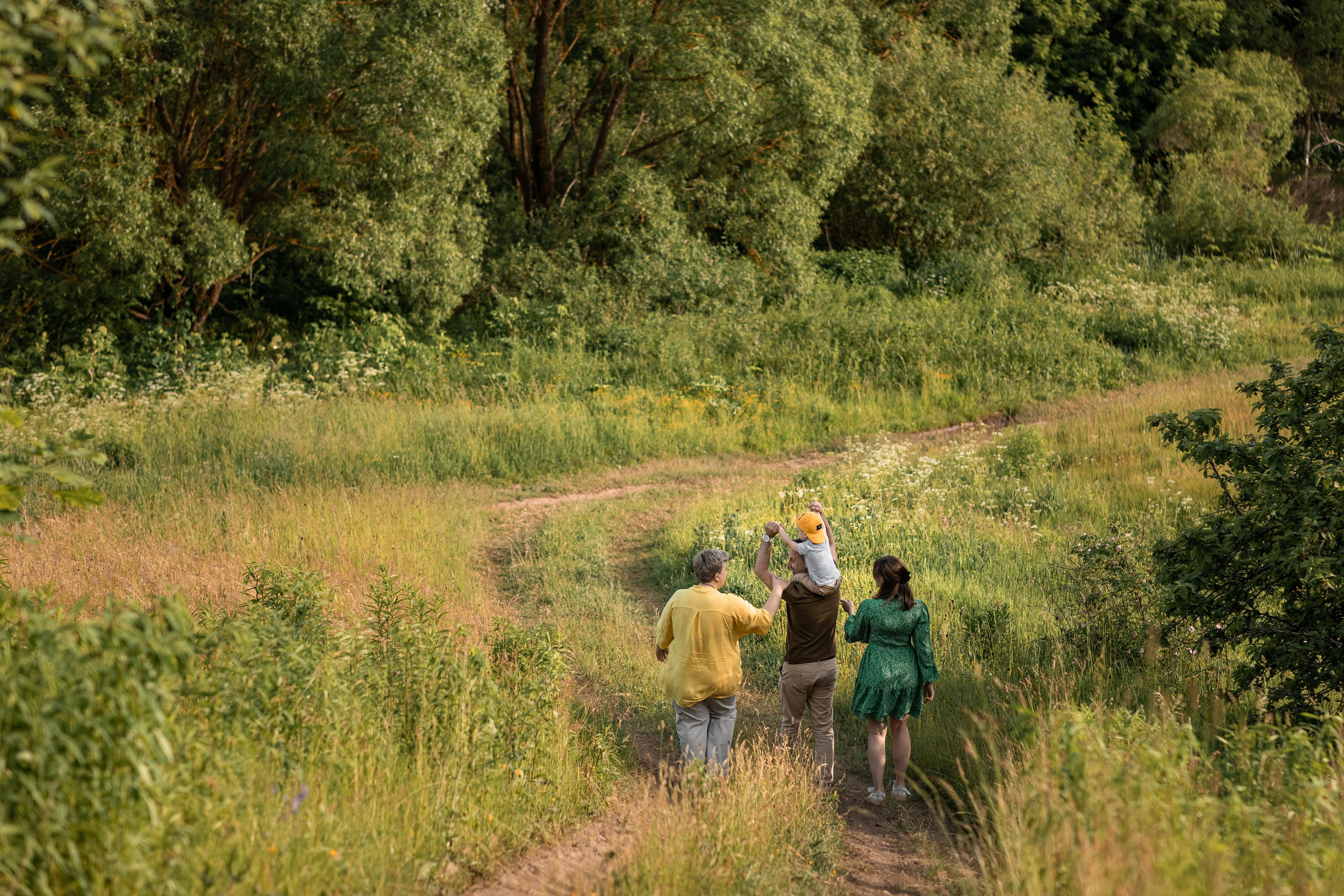 Фотопрогулка для семьи Екатерины и Дмитрия. Женский семейный фотограф Тула Москва Захарова Анна