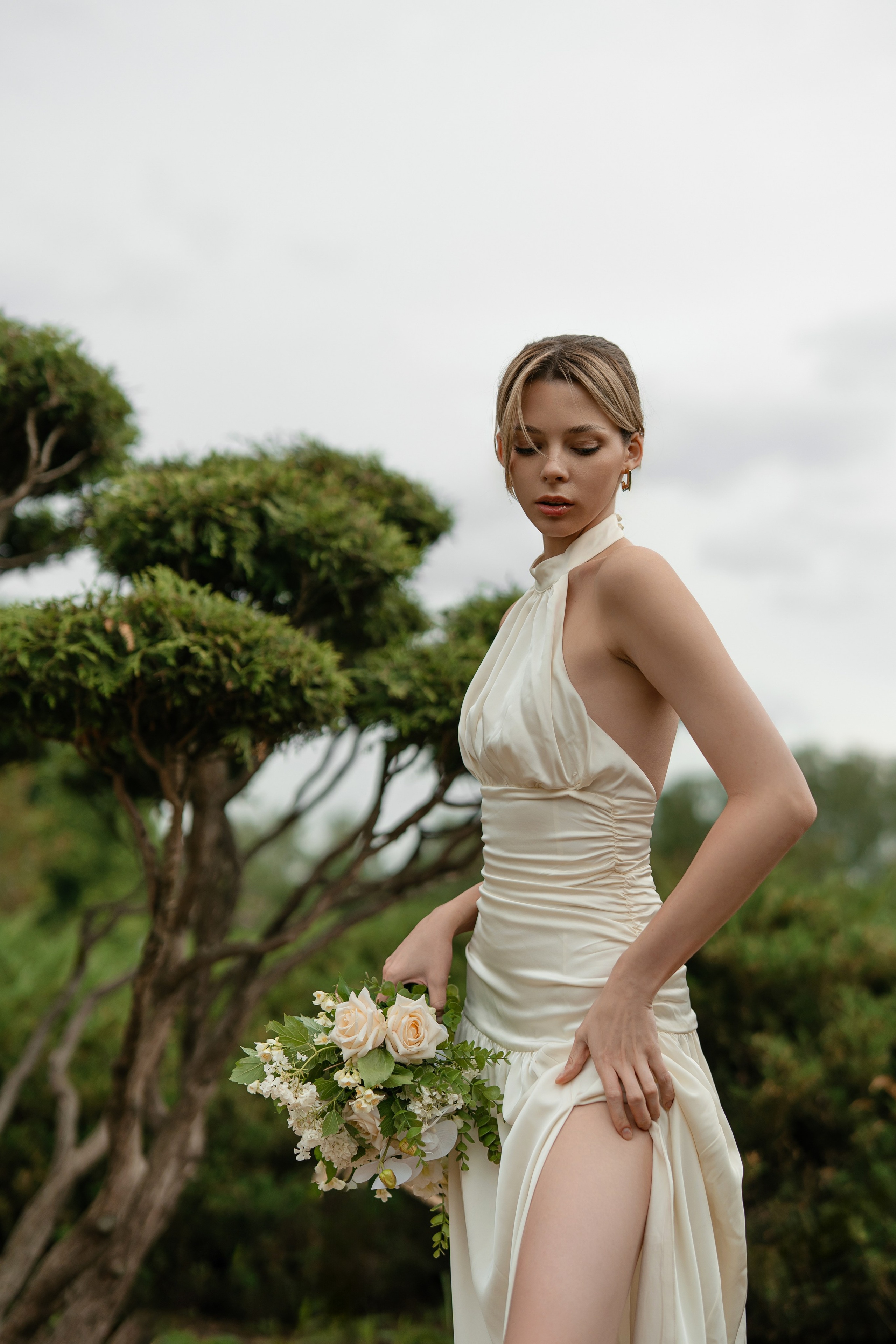 Свадебная прогулка, а парке Сокольники. Фотограф Сергиев Посад / Москва / Дмитров / Дубна