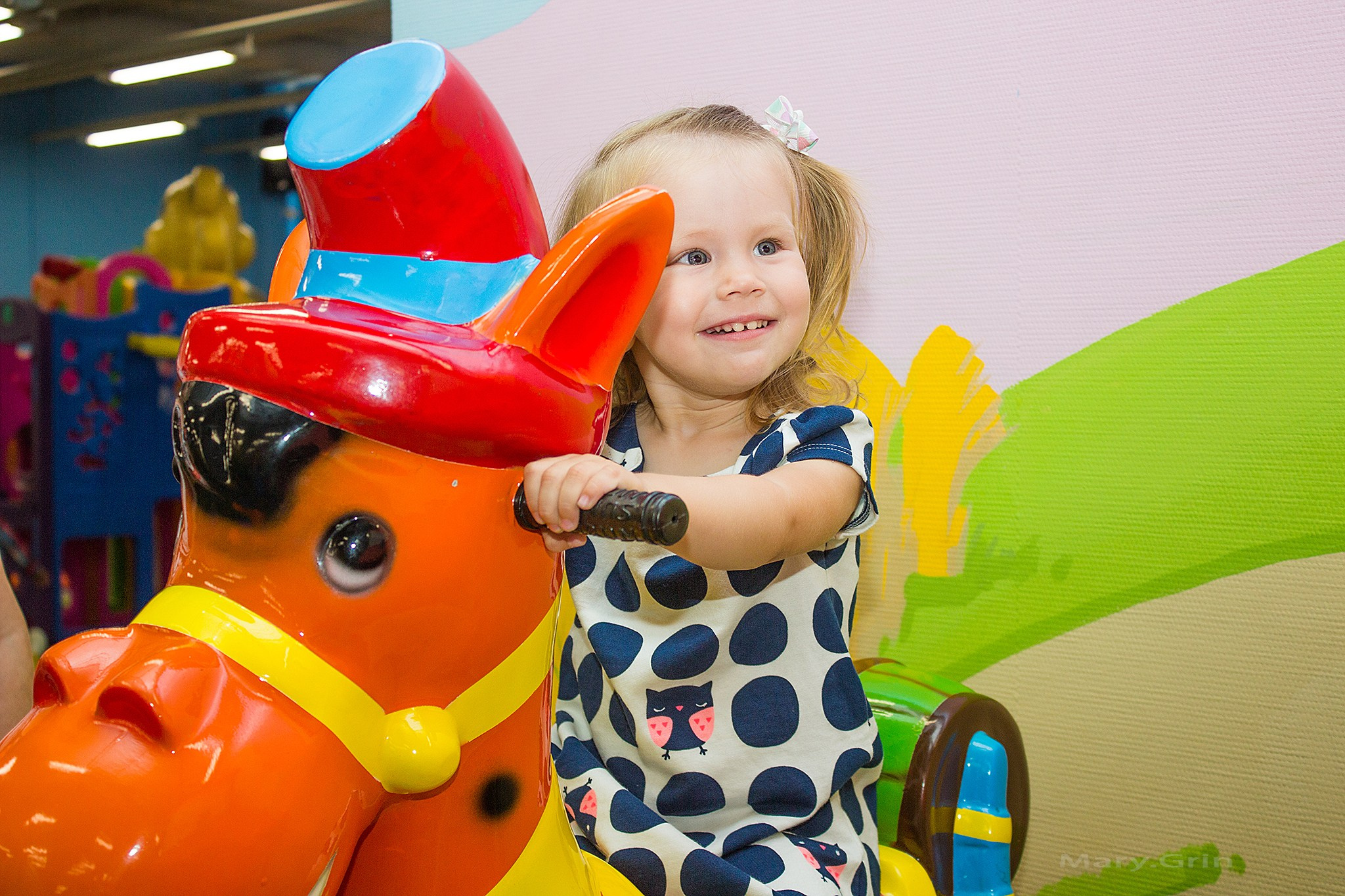 День рождения в стиле свинки Пеппа в Изумрудном городе. Детский и семейный фотограф, фотограф мероприятий Нижний Новгород