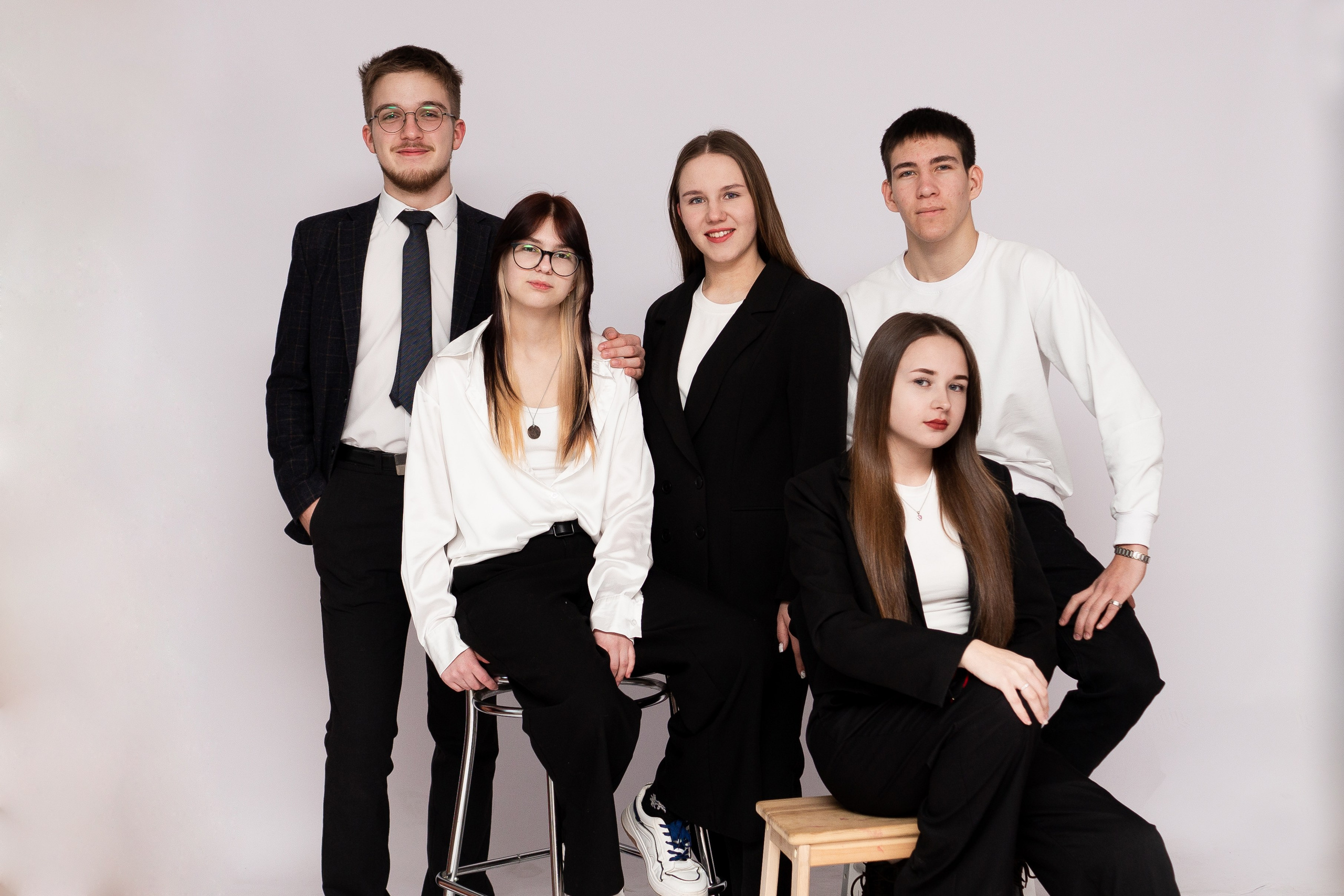 Студия. Выпускники Старшая школа. Выпускные Альбомы и Фотосессии п. Кавалерово