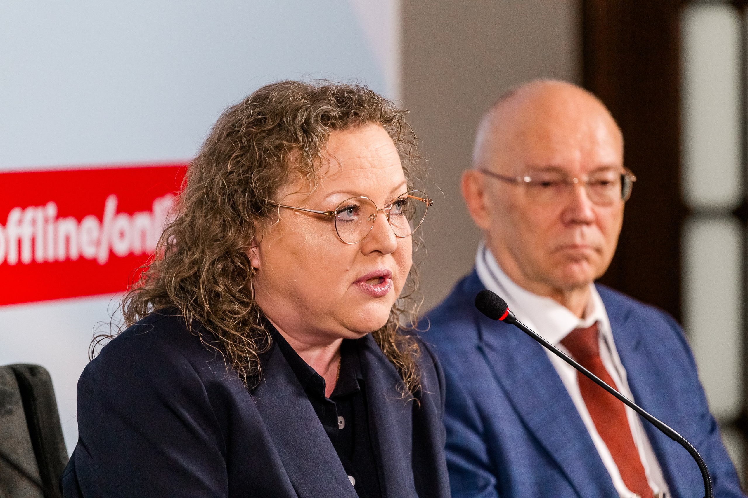 Деловые репортажи. VICTOR SAPOZHNIKOV