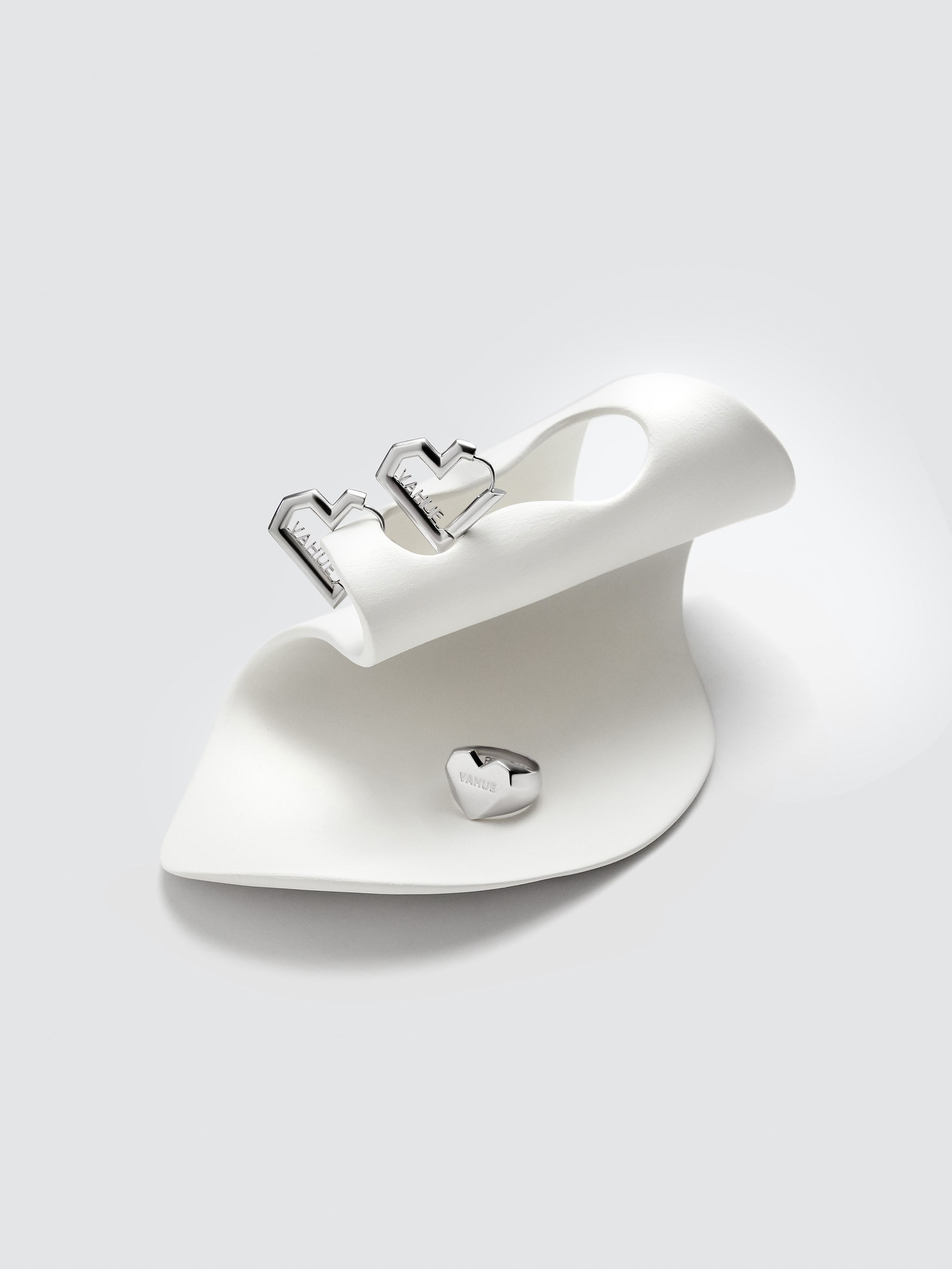 RUSHEV MATTERS. Коммерческий и художественный фотограф в Москве Плоскирев Валерий