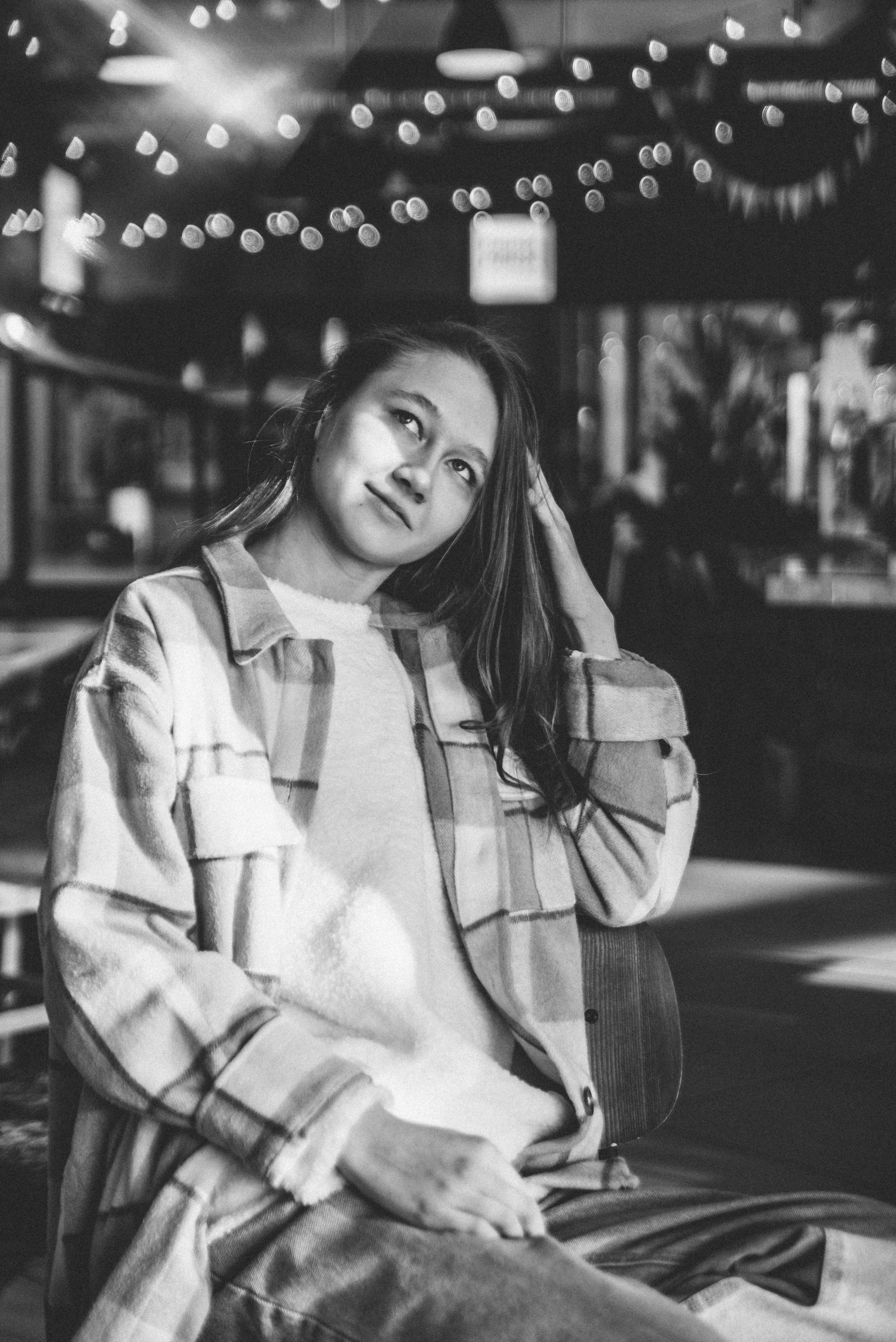 Лиза и Харли в кафе. Главная