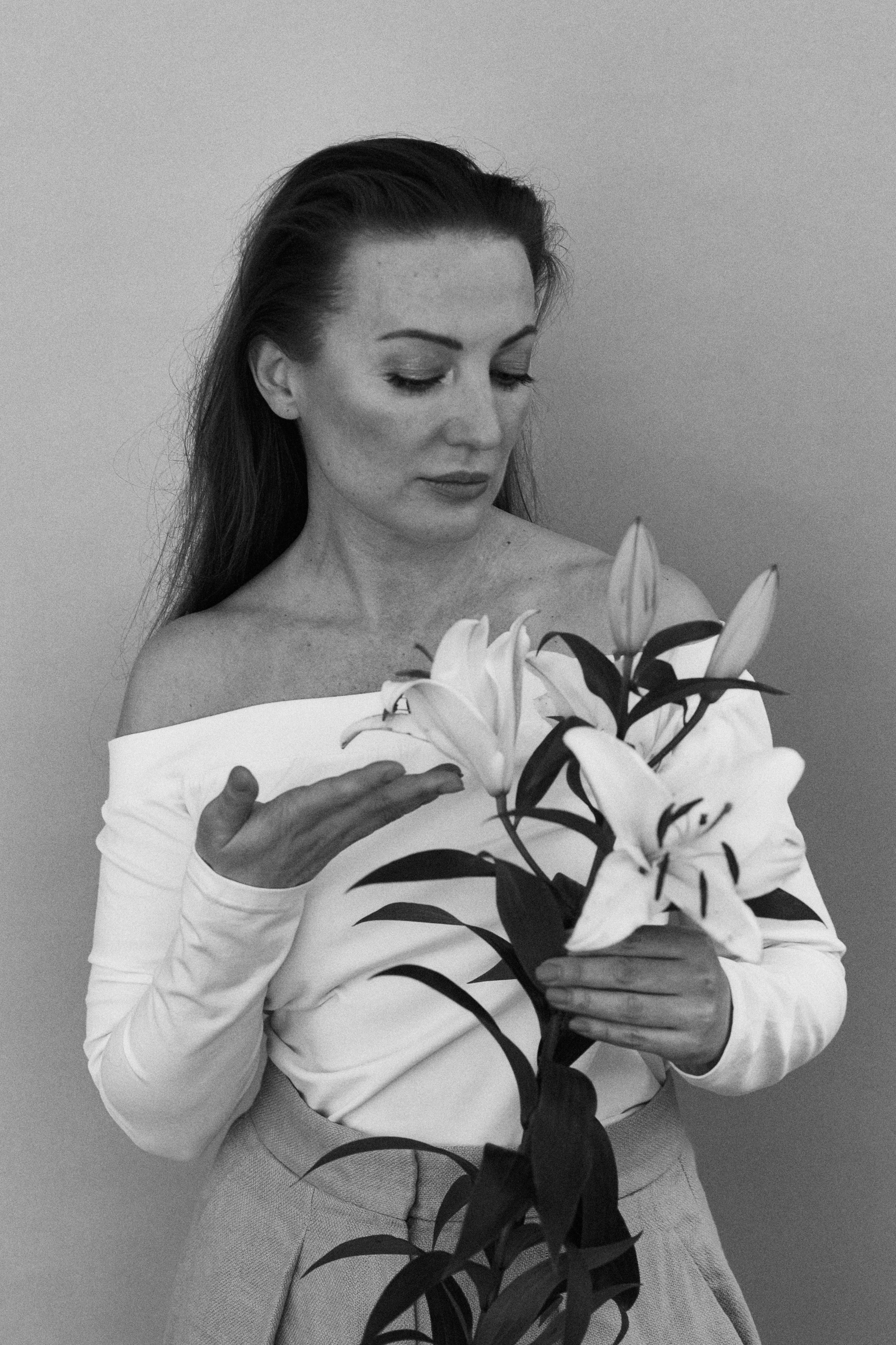 Фотоссесия в студии с цветами. Оксана Кузь|фотограф и продюсер