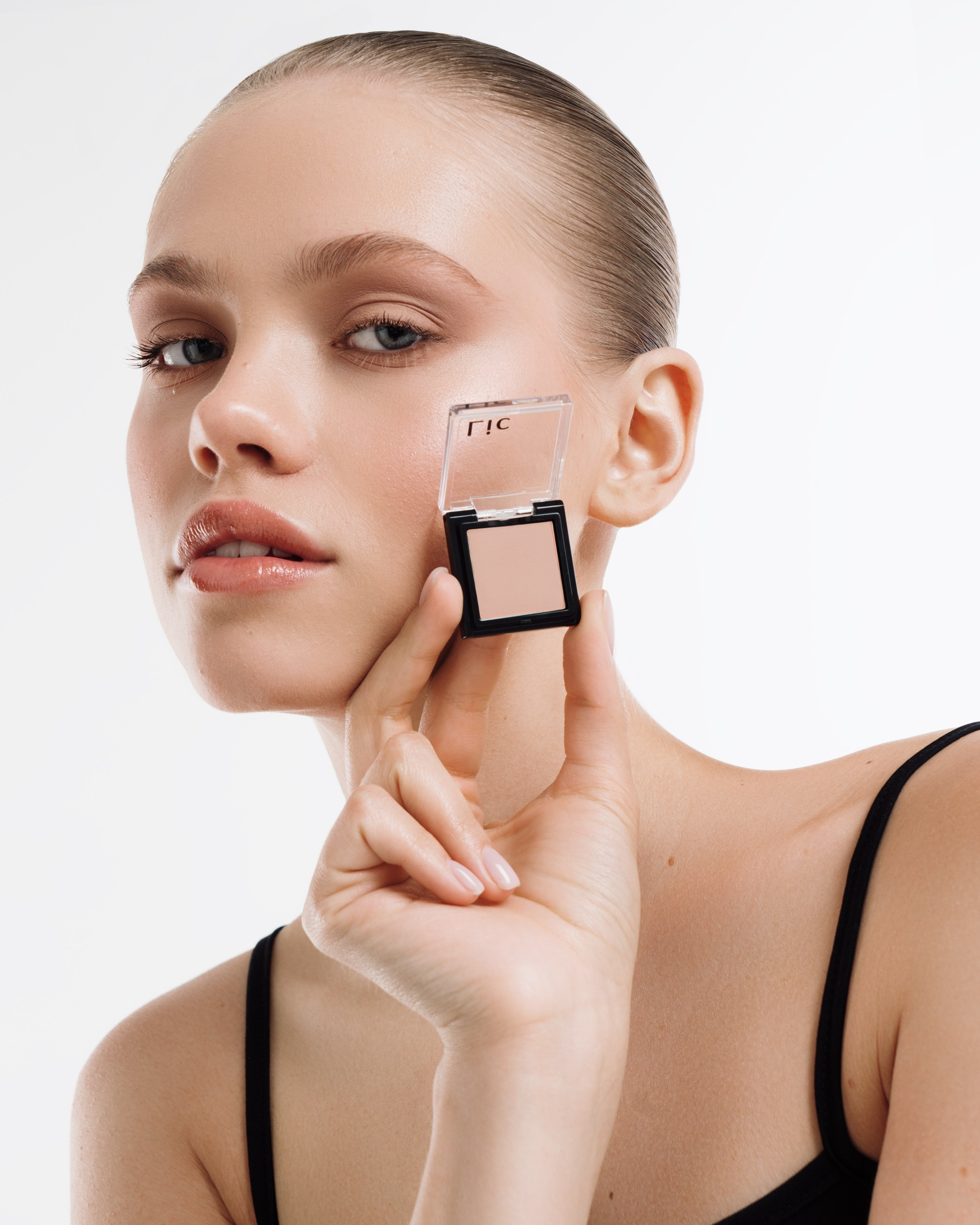 Lic Eye shadow. Fashion фотограф и Арт директор. Санкт-Петербург и Москва