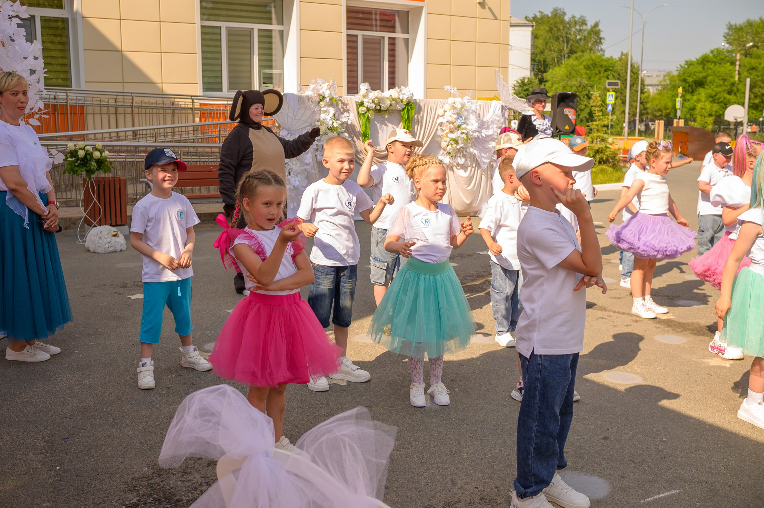 Репортаж выпускного группа «Фантазёры» 3 садик. Фотограф новорожденных, семейный детский в Тюмени Татьяна Морозова