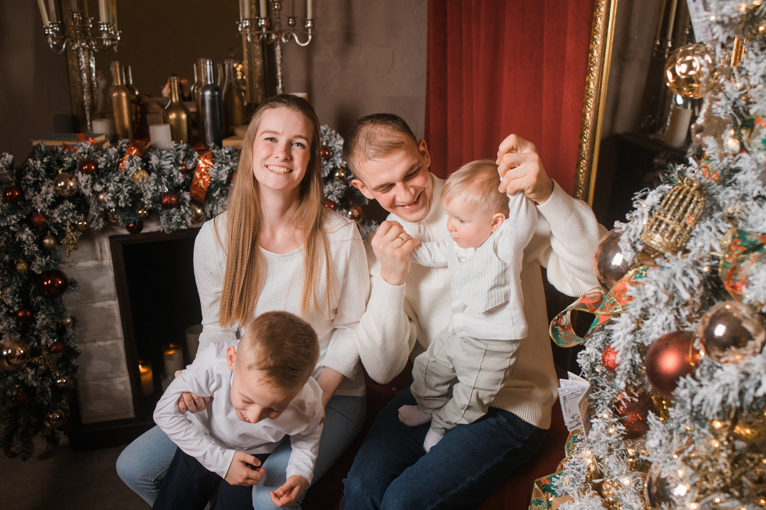 Фотосессия в четвером на фоторамку. Выпускные альбомы в Серпухове