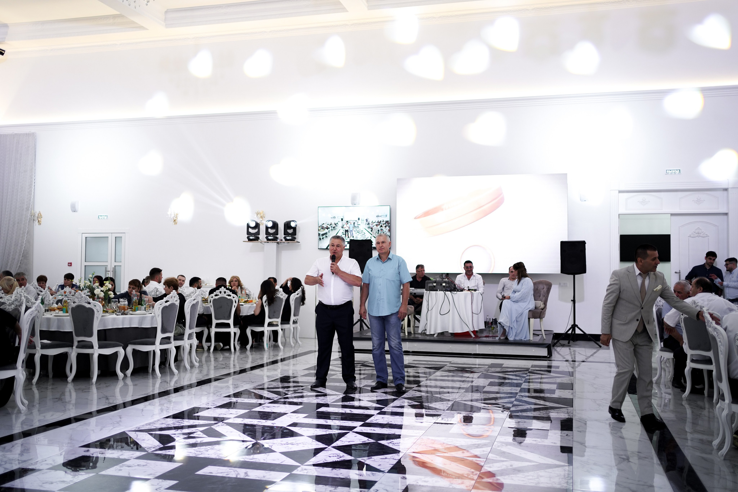 Армянский банкет. Свадебный фотограф в Ростове-на-Дону. Таинство Крещения и Венчания, семейные фотосессии. Алёна Чёботова