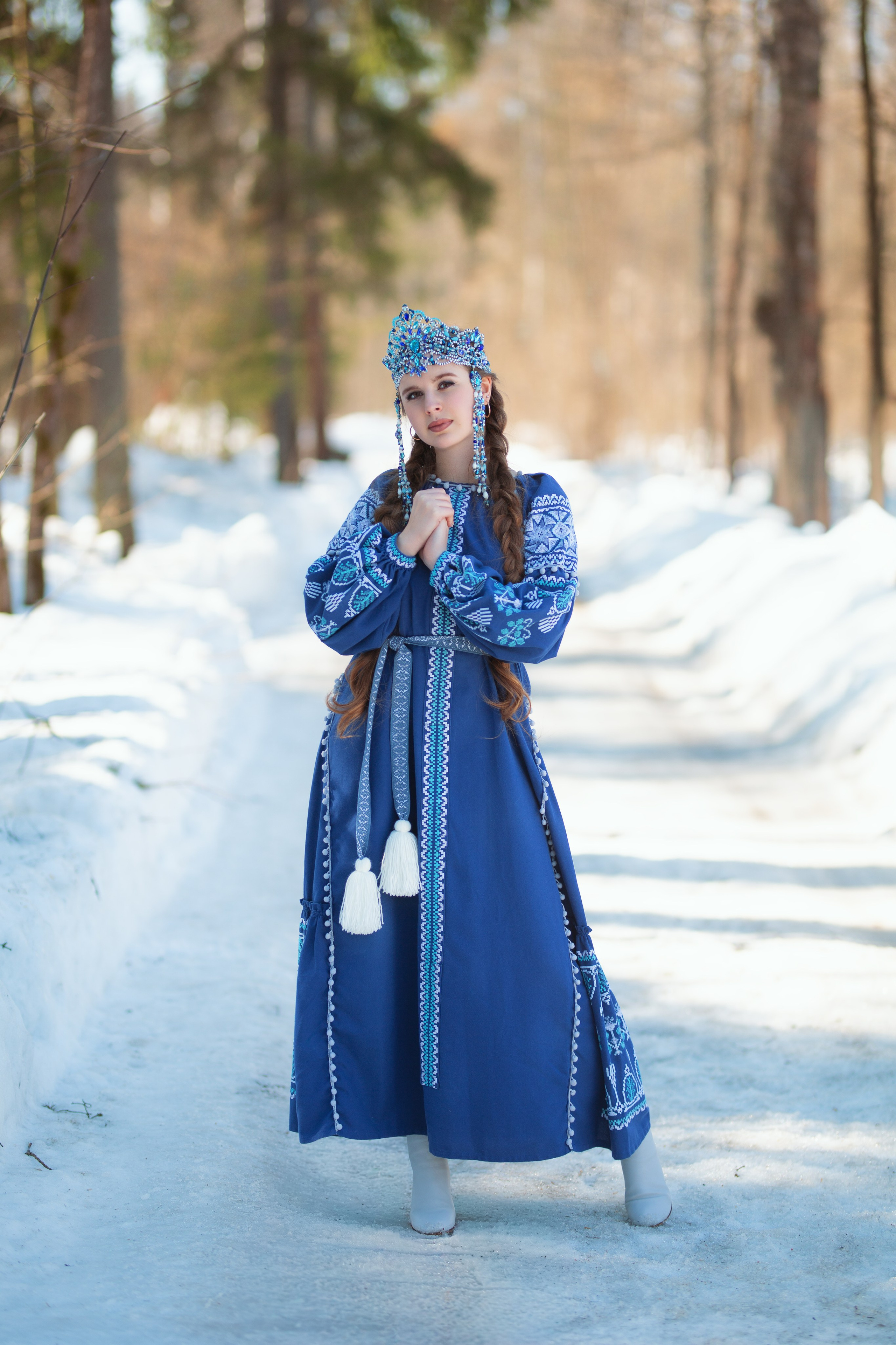 Прокат костюмов в русском стиле в Нижнем Новгороде. Русская и славянская одежда. Современна русская одежда