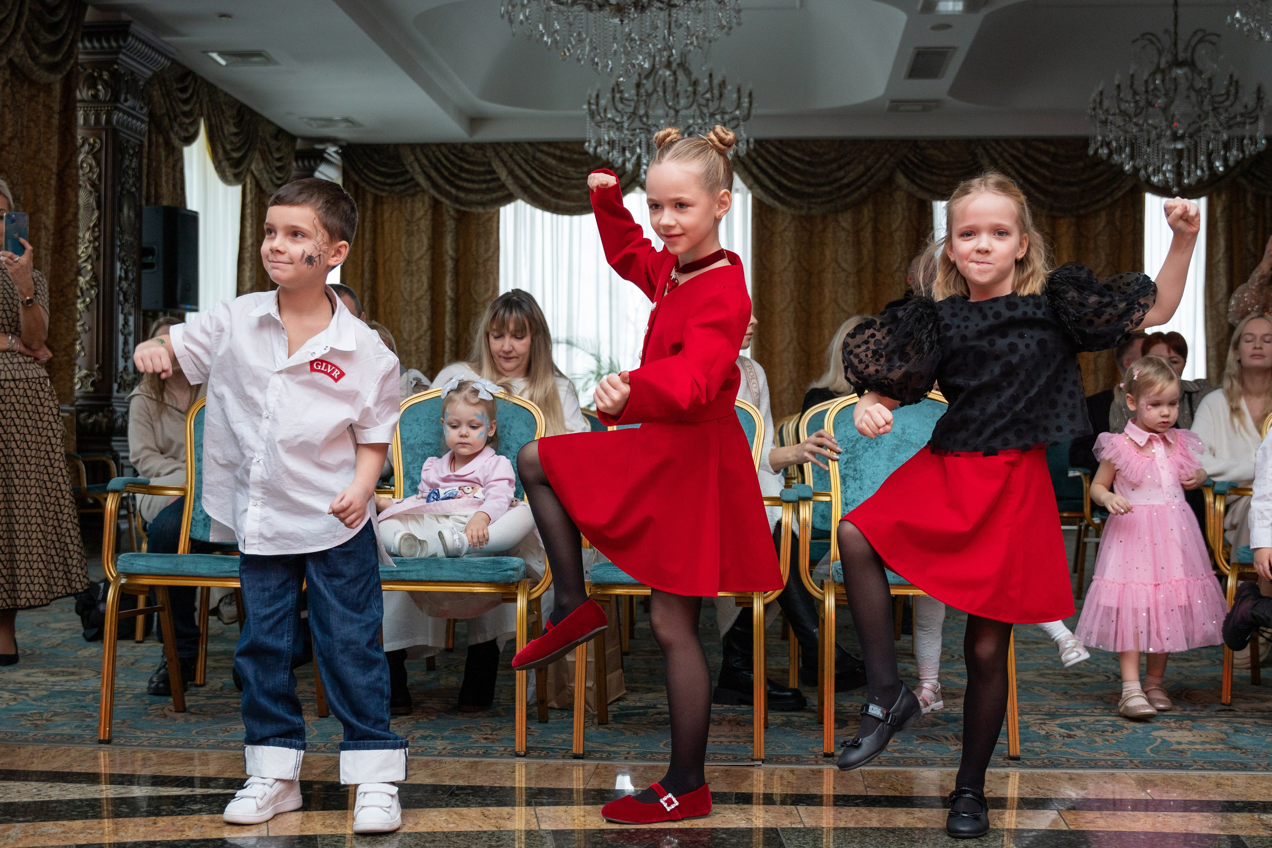 ДЕТСКИЕ ЕЛКИ 2025. Фотограф на любое мероприятие