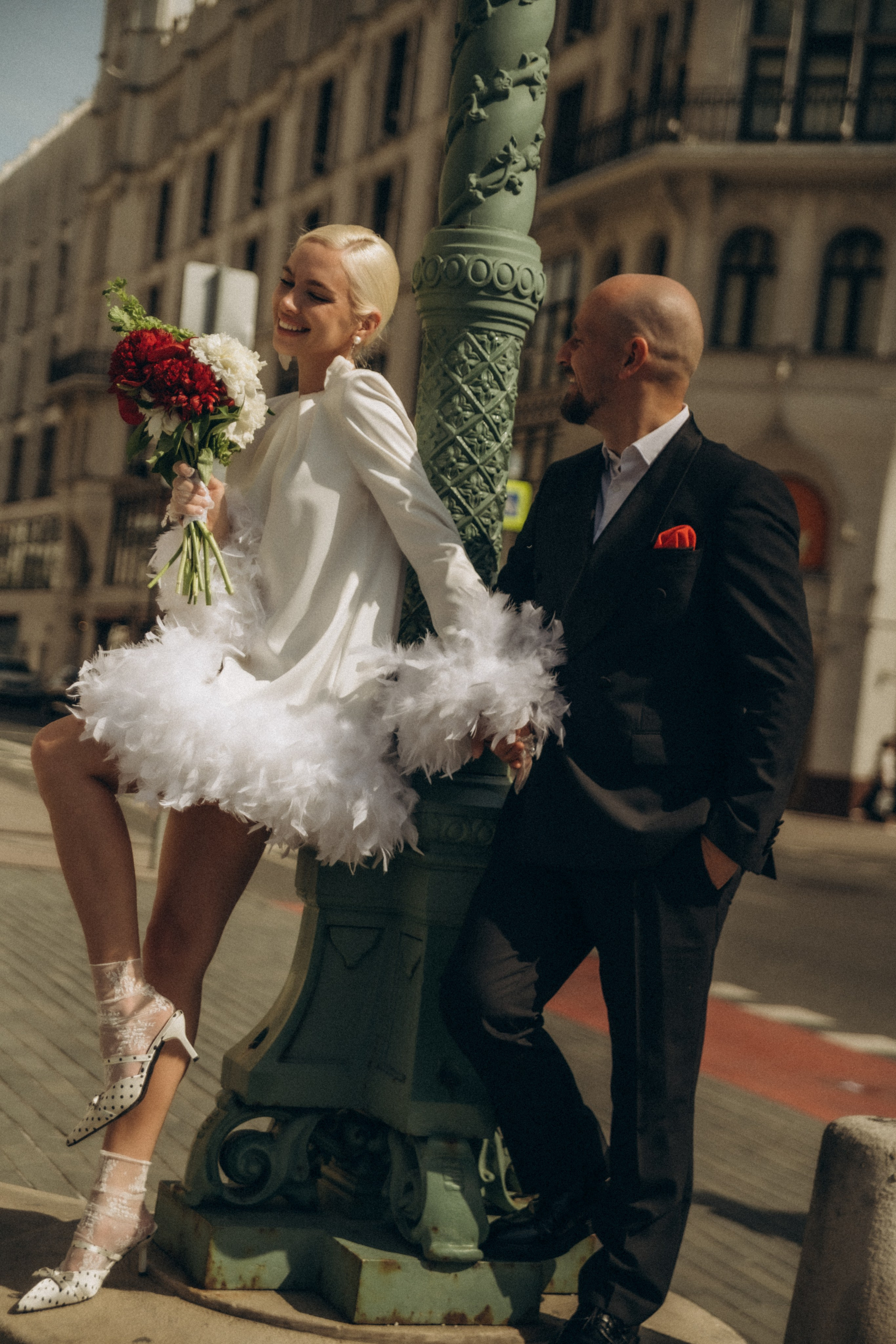 Прогулка у Большого театра. Гаврилова Настя семейный фотограф lifestyle в Москве
