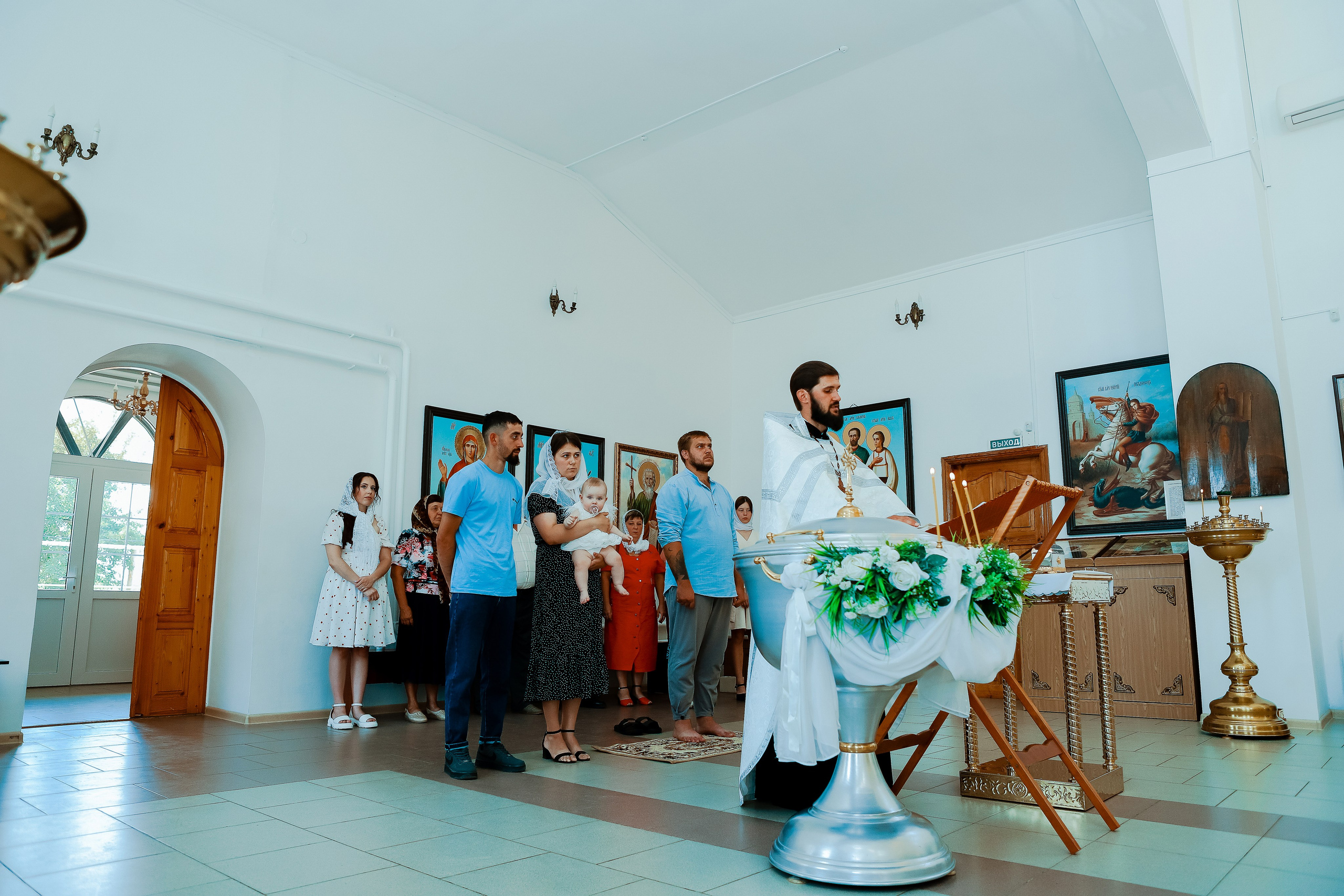 Таинство Крещения Отца и Дочери. Свадебный фотограф Евгения Фролова г. Каменск-Шахтинский, Донецк, Ростов