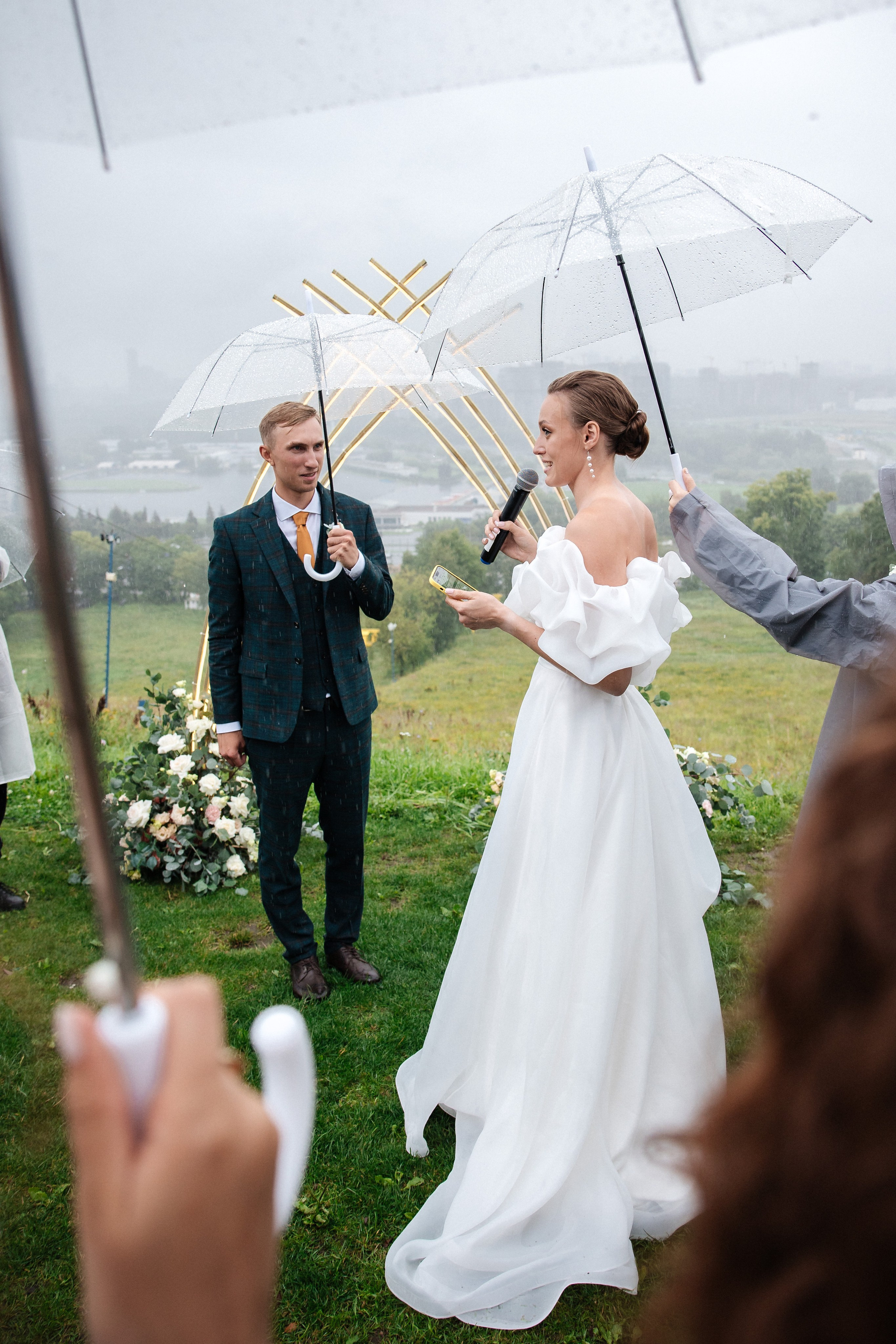 Танцы под дождем. Фотограф Аделина Raw