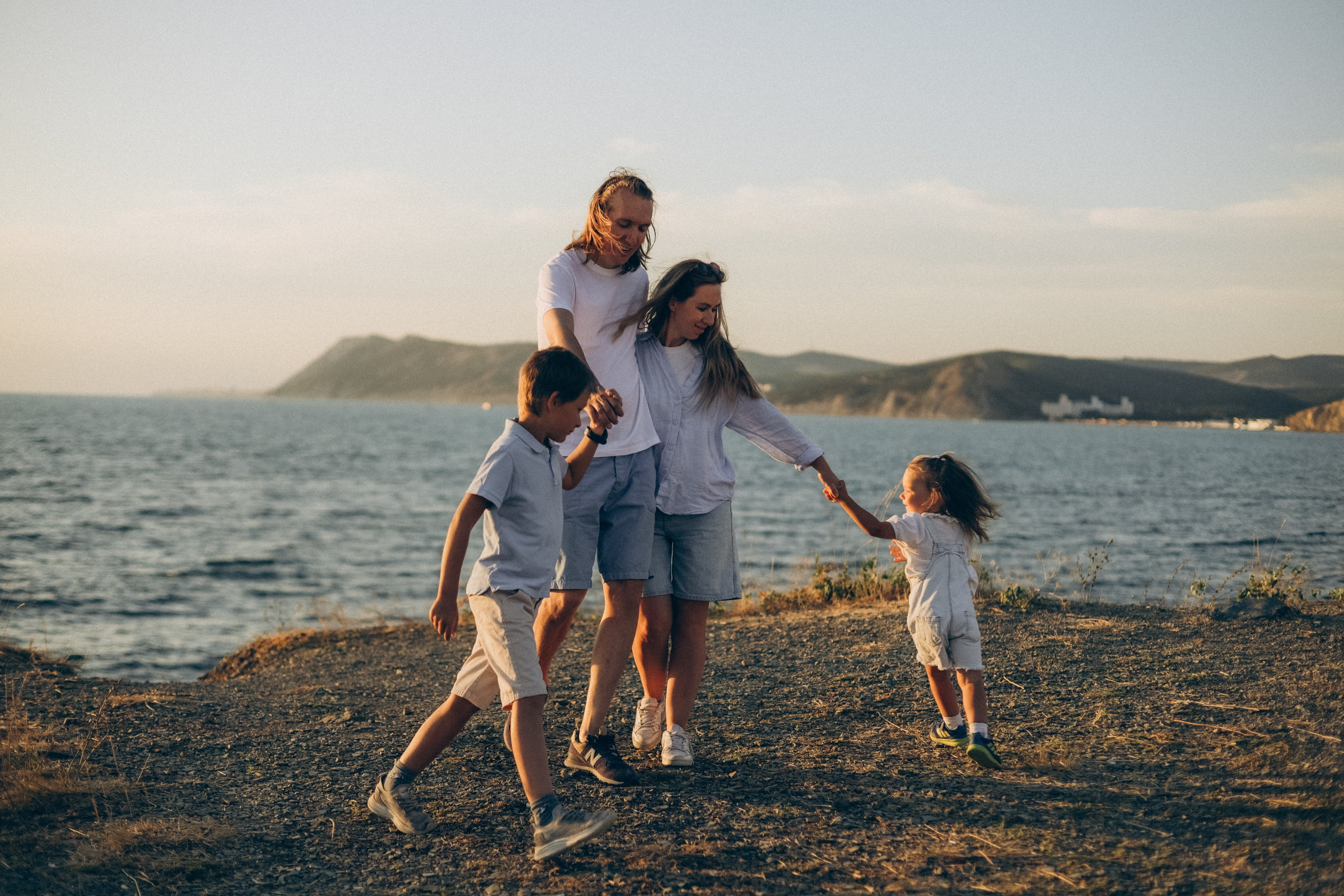 Татьяна, Алексей, Сергей и Аврора. Семейный фотограф Анапа