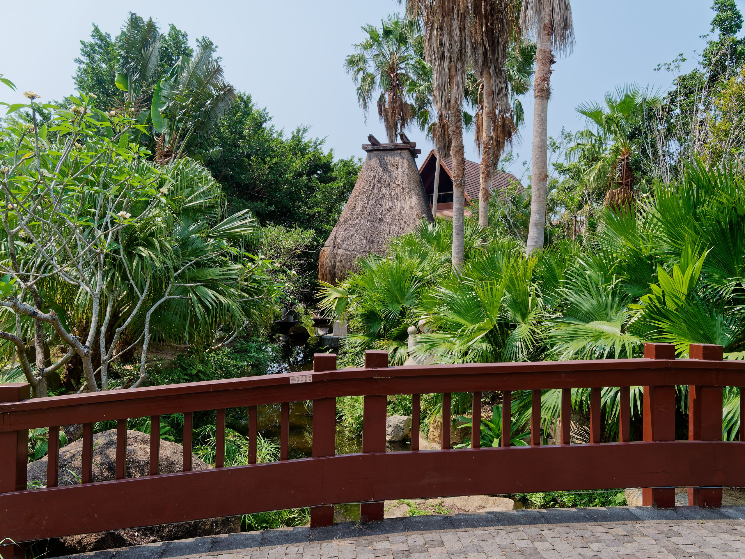 Хайнань 2026, отель «Stony Brook Villa Jianguo Resort Sanya 4*». Фотопрогулки по Миру