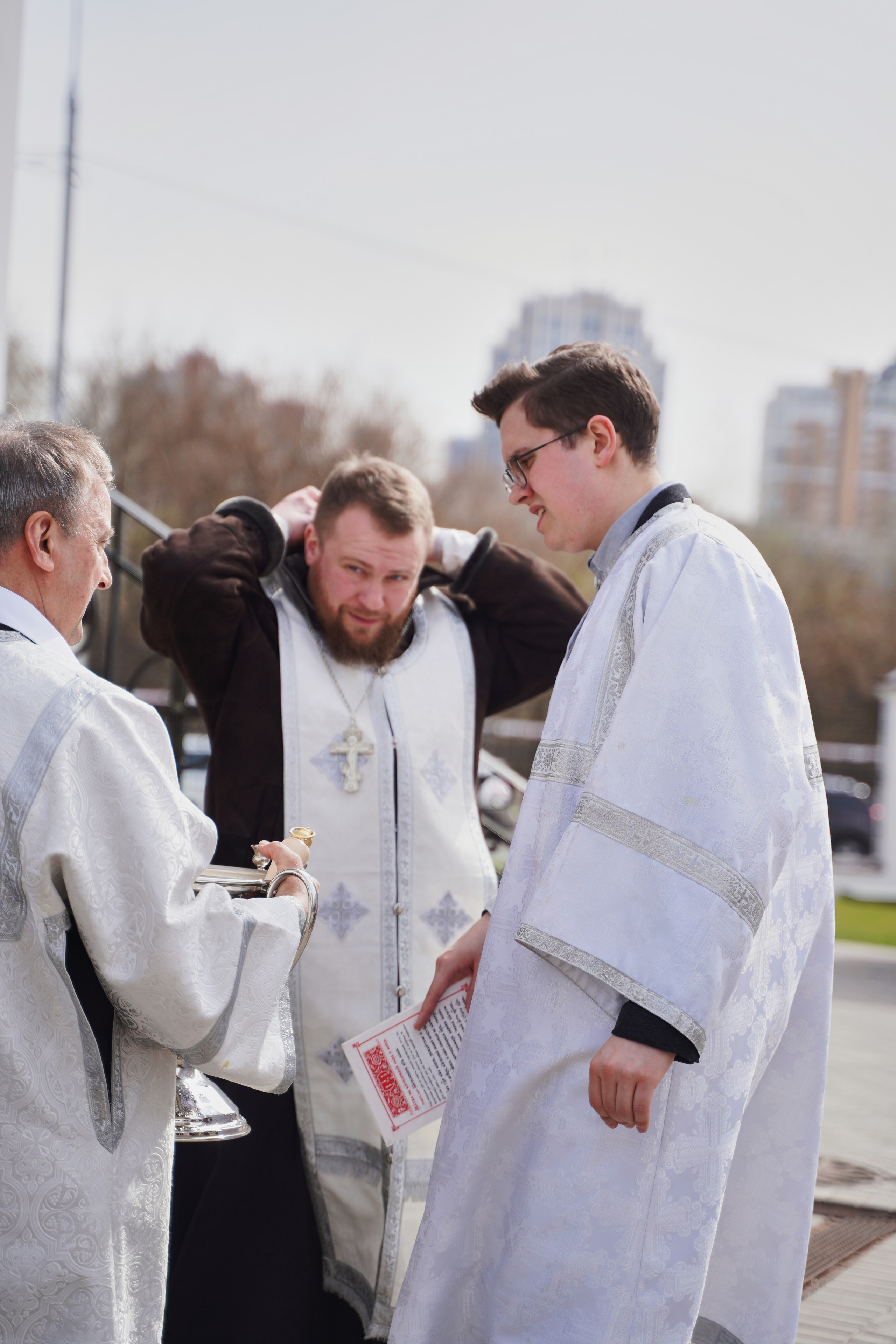 Храм Смоленской иконы Божией Матери. Освящение куличей, пасох и яиц. Портретный фотограф в Москве Елена Капралова