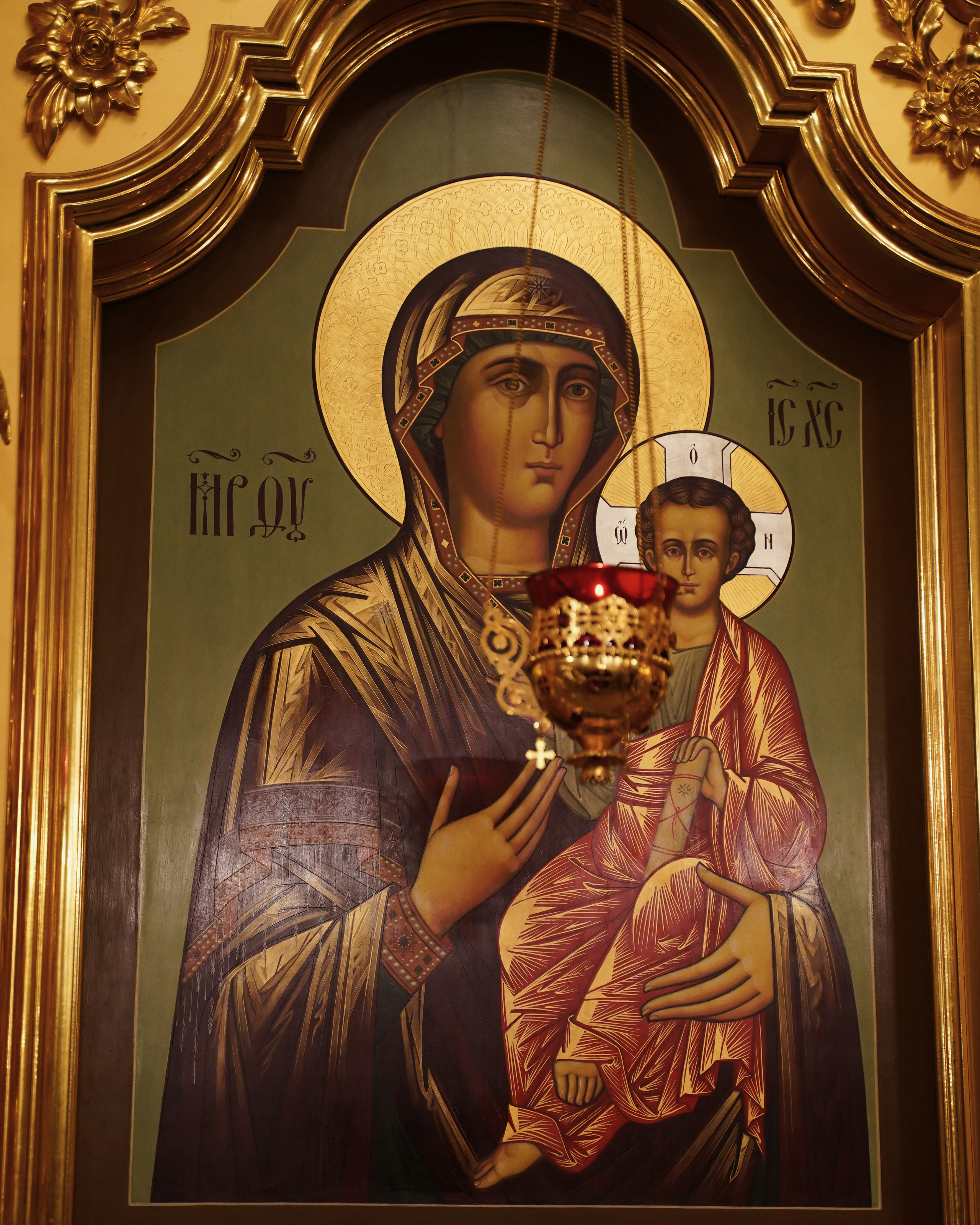 Храм Смоленской иконы Божией Матери. Пасхальное богослужение. Портретный фотограф в Москве Елена Капралова