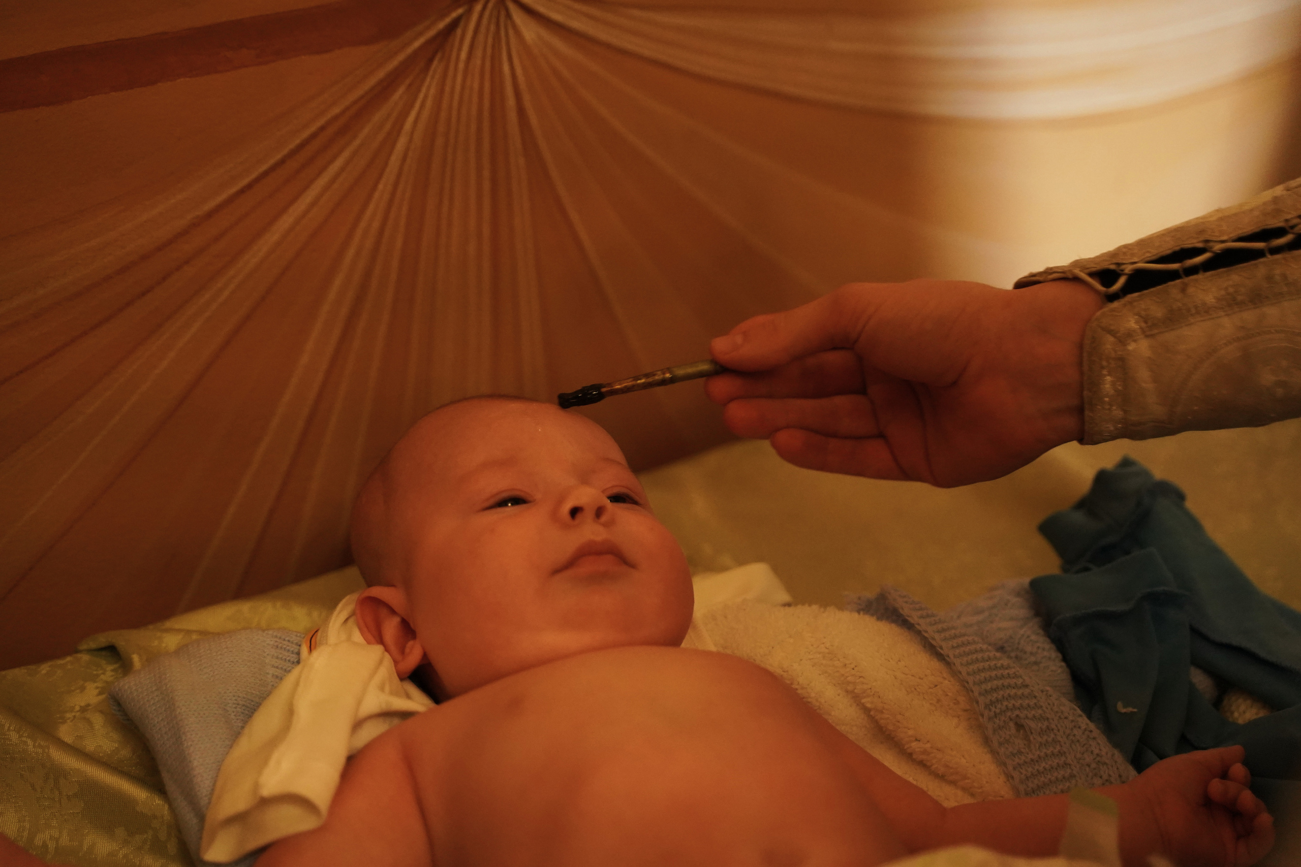 Храм Успения Пресвятой Богородицы в Гончарах.Крещение ребенка.Крестины. Портретный фотограф в Москве Елена Капралова