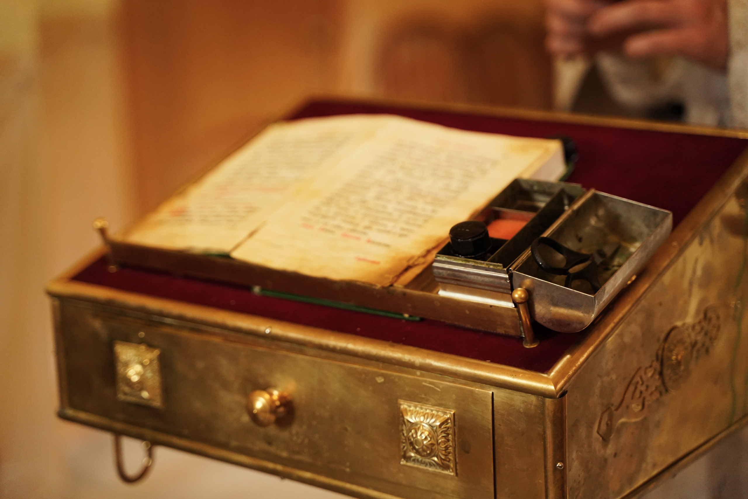 Храм Успения Пресвятой Богородицы в Гончарах.Крещение ребенка.Крестины. Портретный фотограф в Москве Елена Капралова