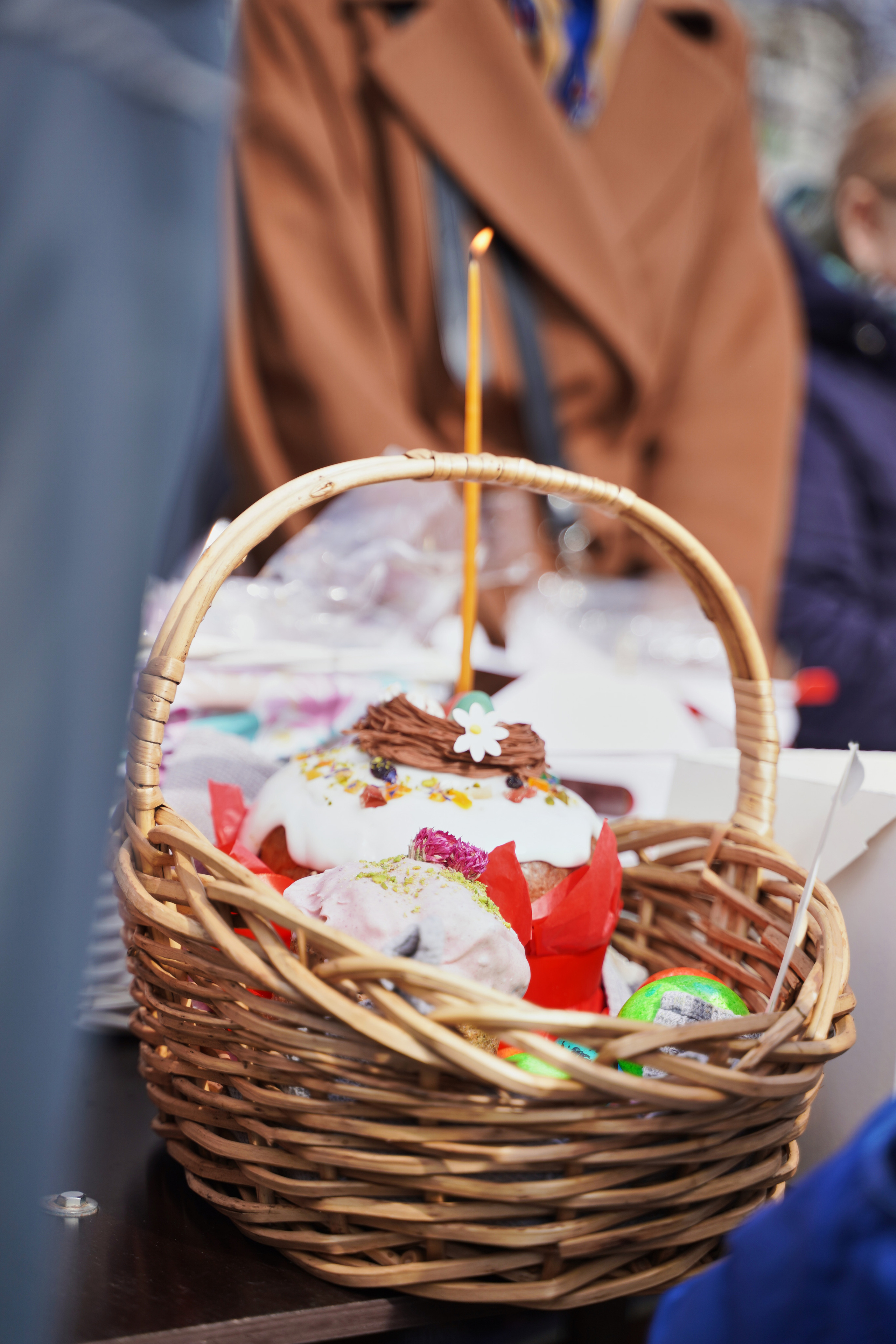 Храм Смоленской иконы Божией Матери. Освящение куличей, пасох и яиц. Портретный фотограф в Москве Елена Капралова