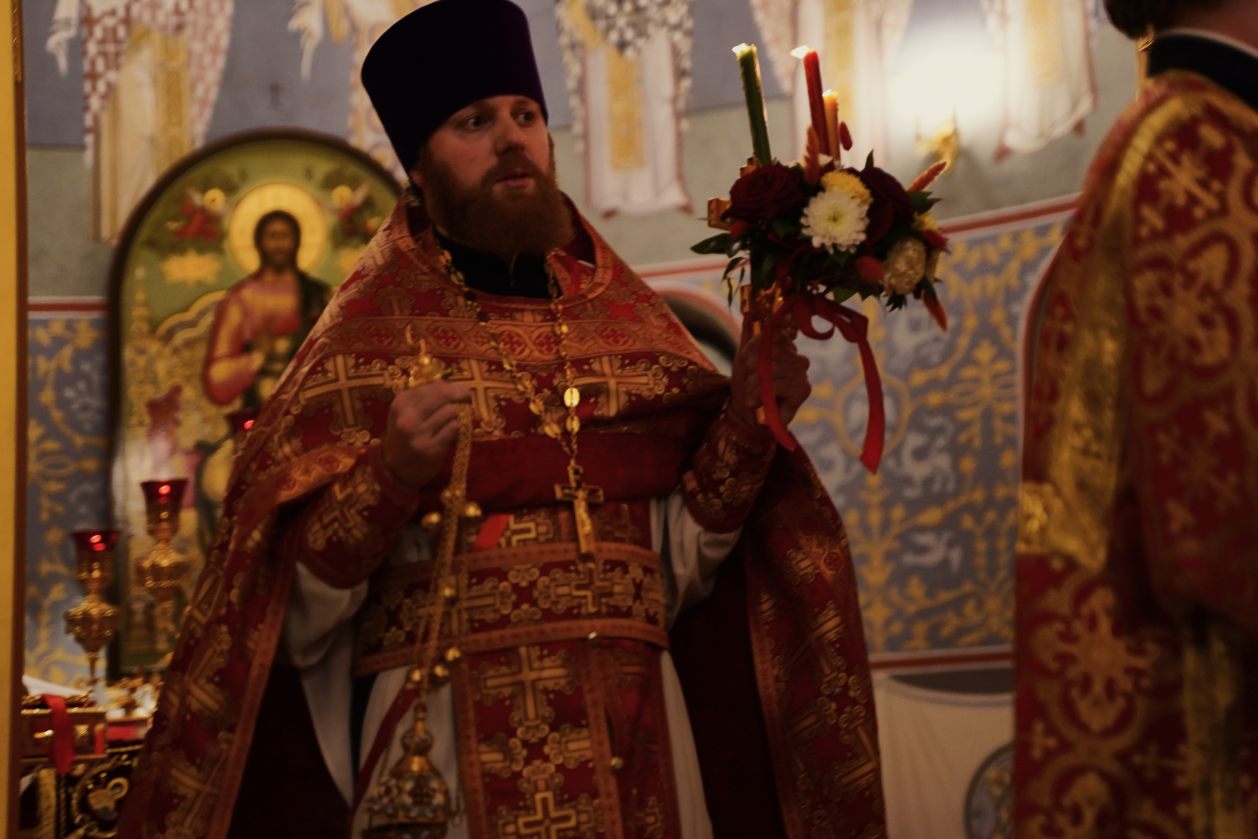 Храм Смоленской иконы Божией Матери. Пасхальное богослужение. Портретный фотограф в Москве Елена Капралова