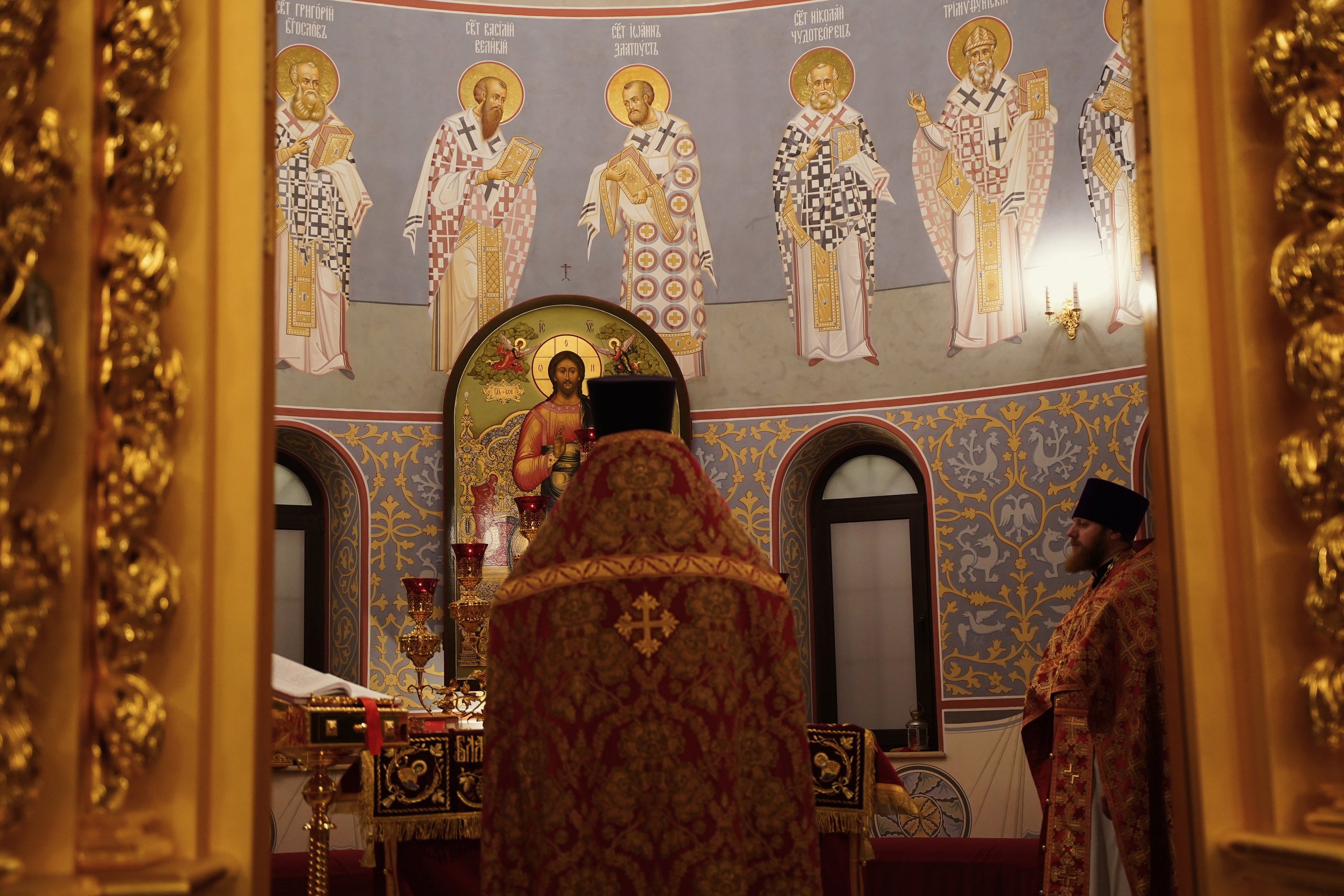 Храм Смоленской иконы Божией Матери. Пасхальное богослужение. Портретный фотограф в Москве Елена Капралова