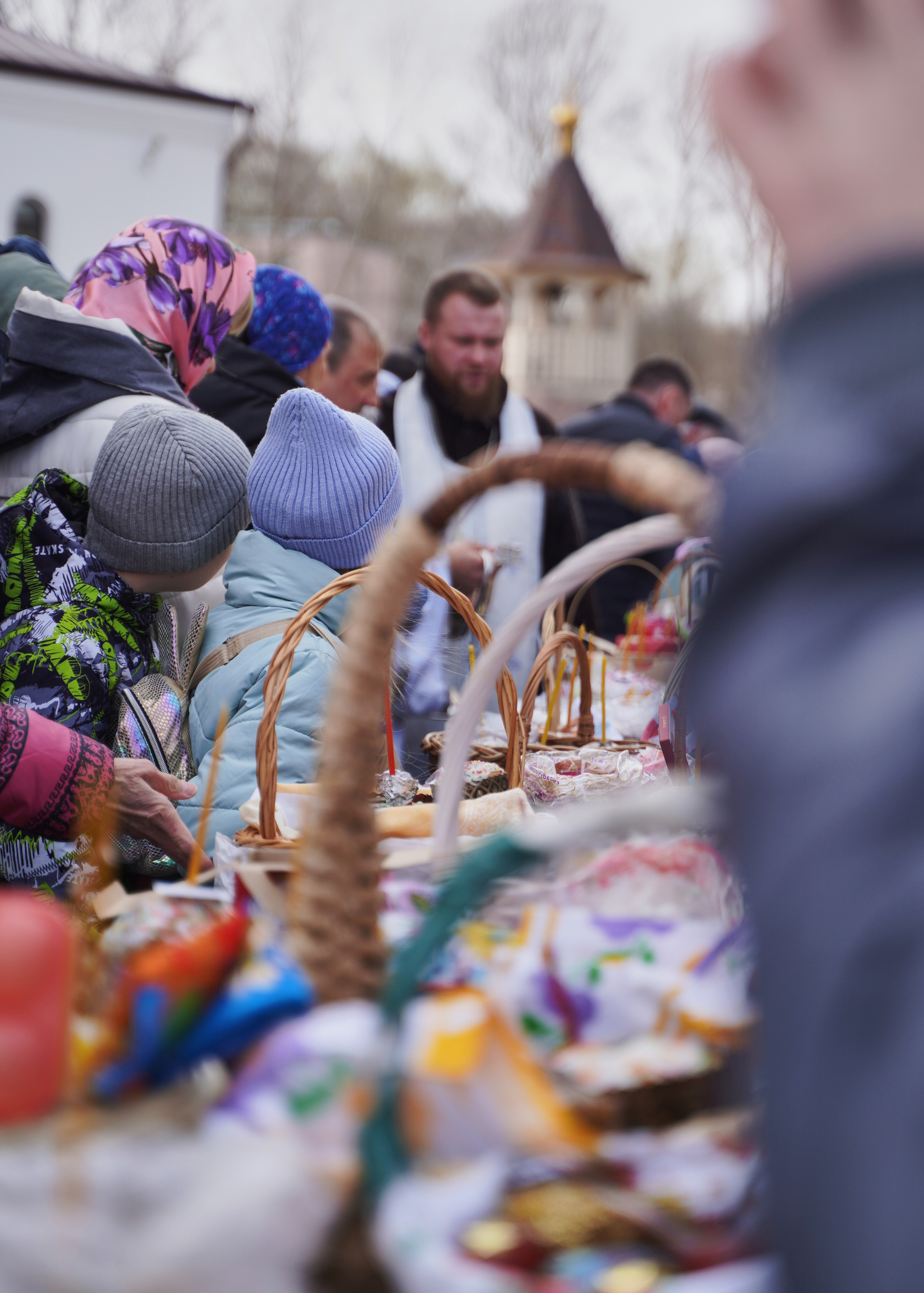 Храм Смоленской иконы Божией Матери. Освящение куличей, пасох и яиц. Портретный фотограф в Москве Елена Капралова