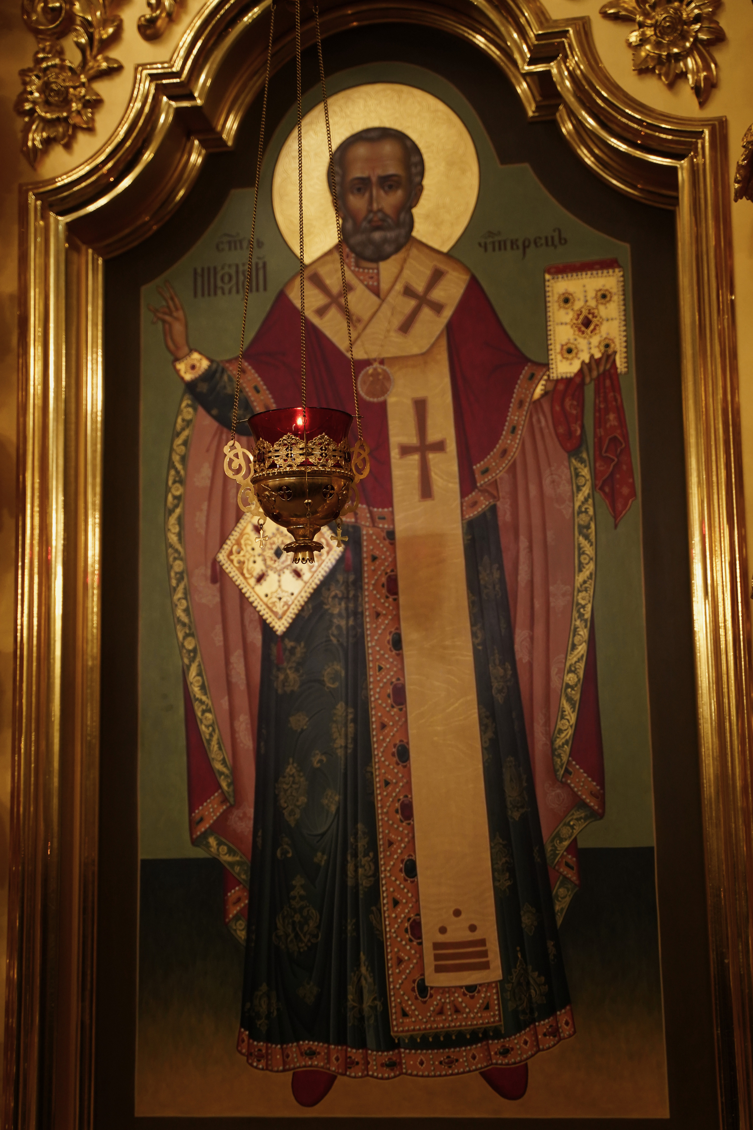 Храм Смоленской иконы Божией Матери. Пасхальное богослужение. Портретный фотограф в Москве Елена Капралова