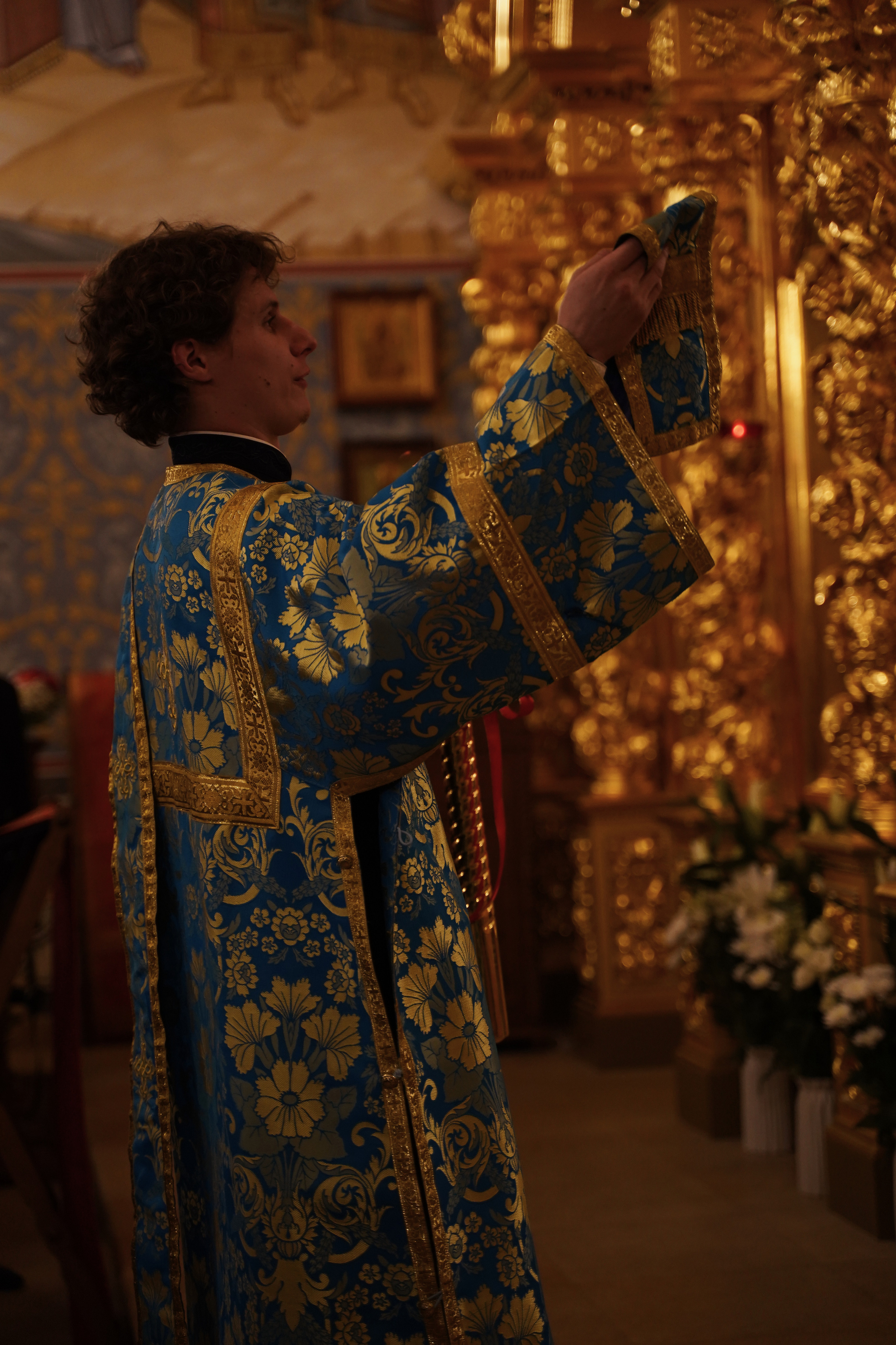 Храм Смоленской иконы Божией Матери. Пасхальное богослужение. Портретный фотограф в Москве Елена Капралова