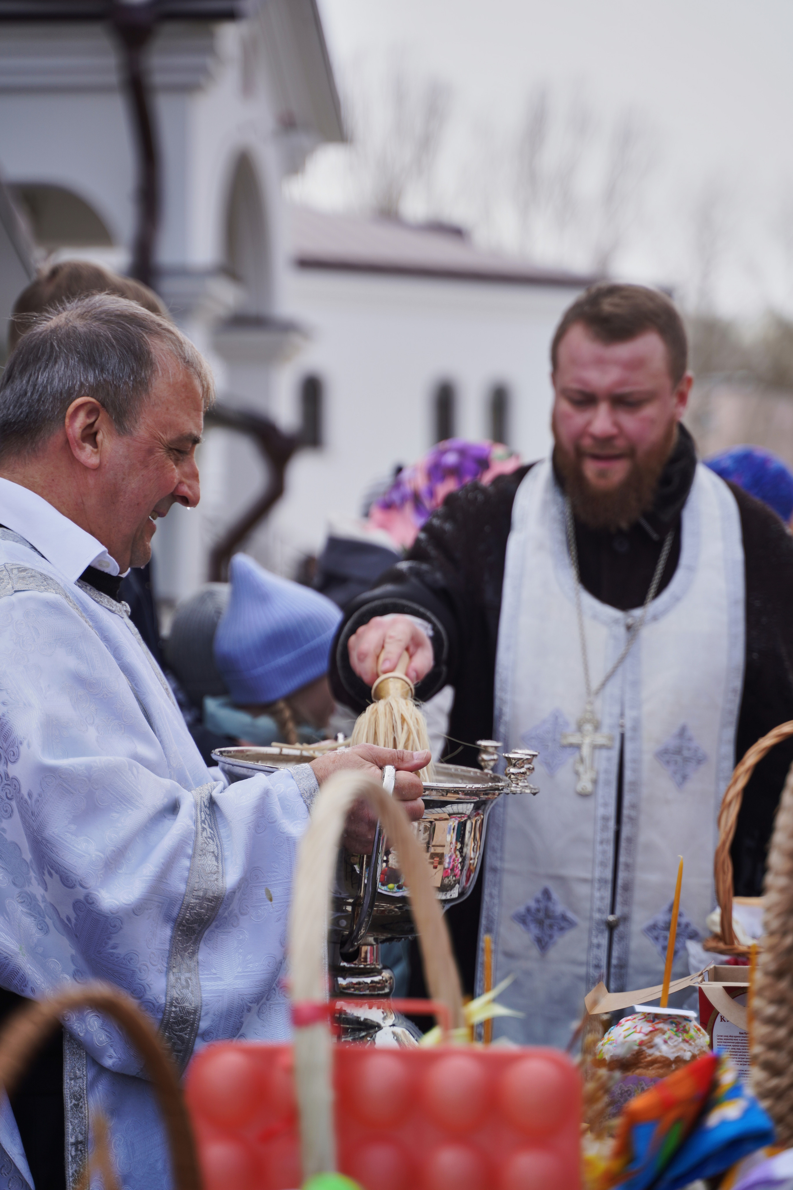 Храм Смоленской иконы Божией Матери. Освящение куличей, пасох и яиц. Портретный фотограф в Москве Елена Капралова