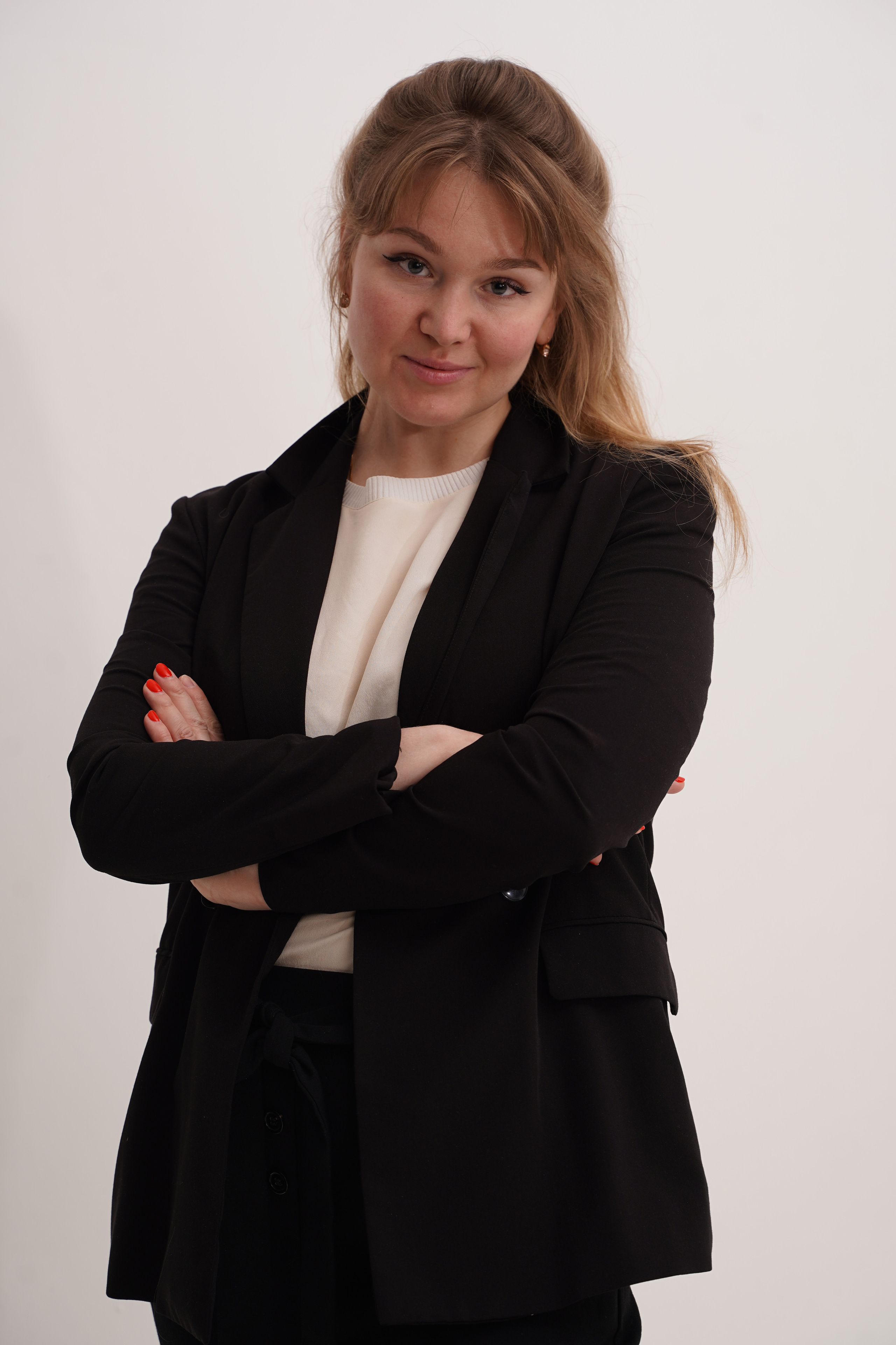 Женская фотосессия в студии. Съемка в фотостудиях Москвы. Портретный фотограф в Москве Елена Капралова