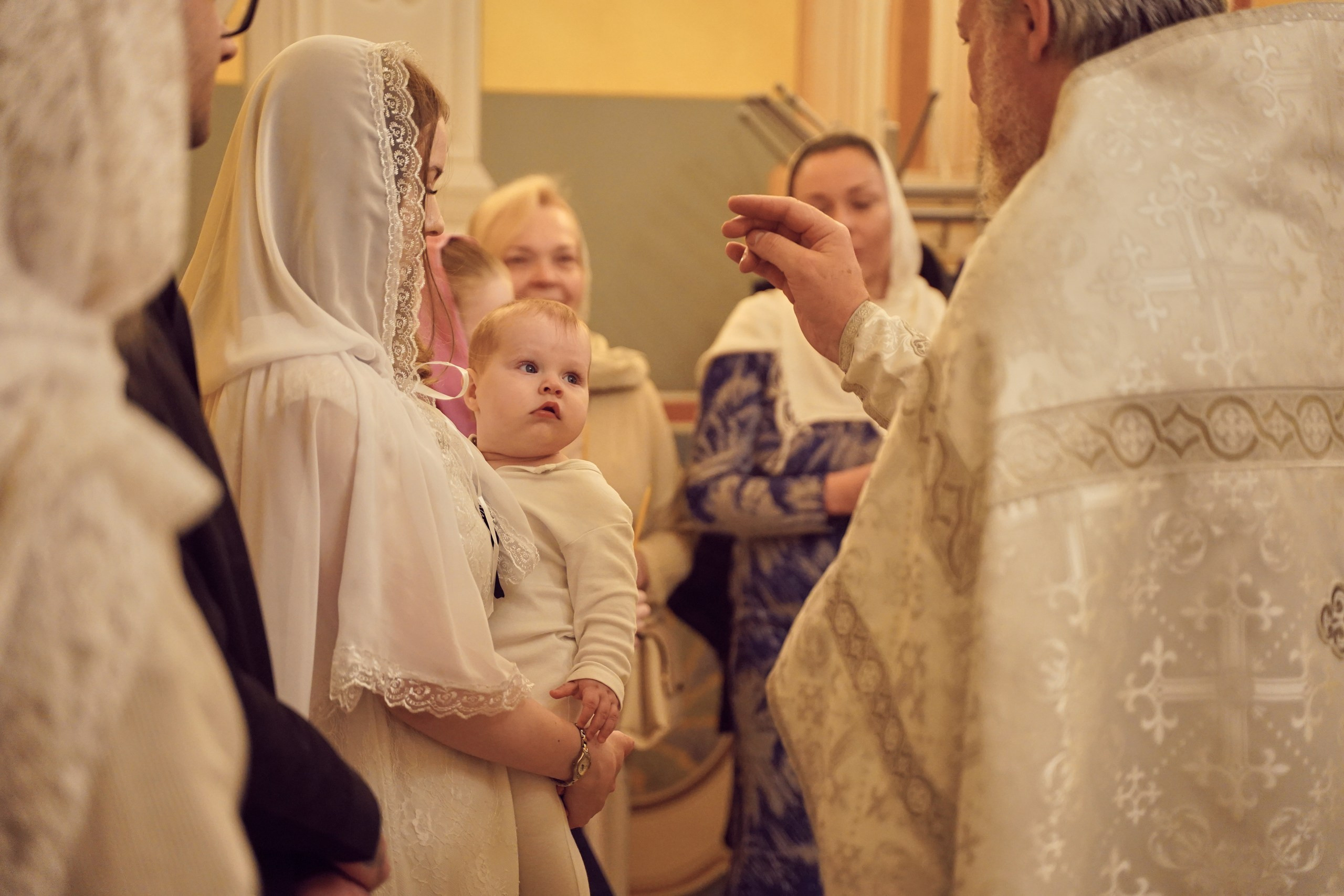 Храм Смоленской иконы Божией Матери. Фотосъемка крещения. Крестины. Портретный фотограф в Москве Елена Капралова