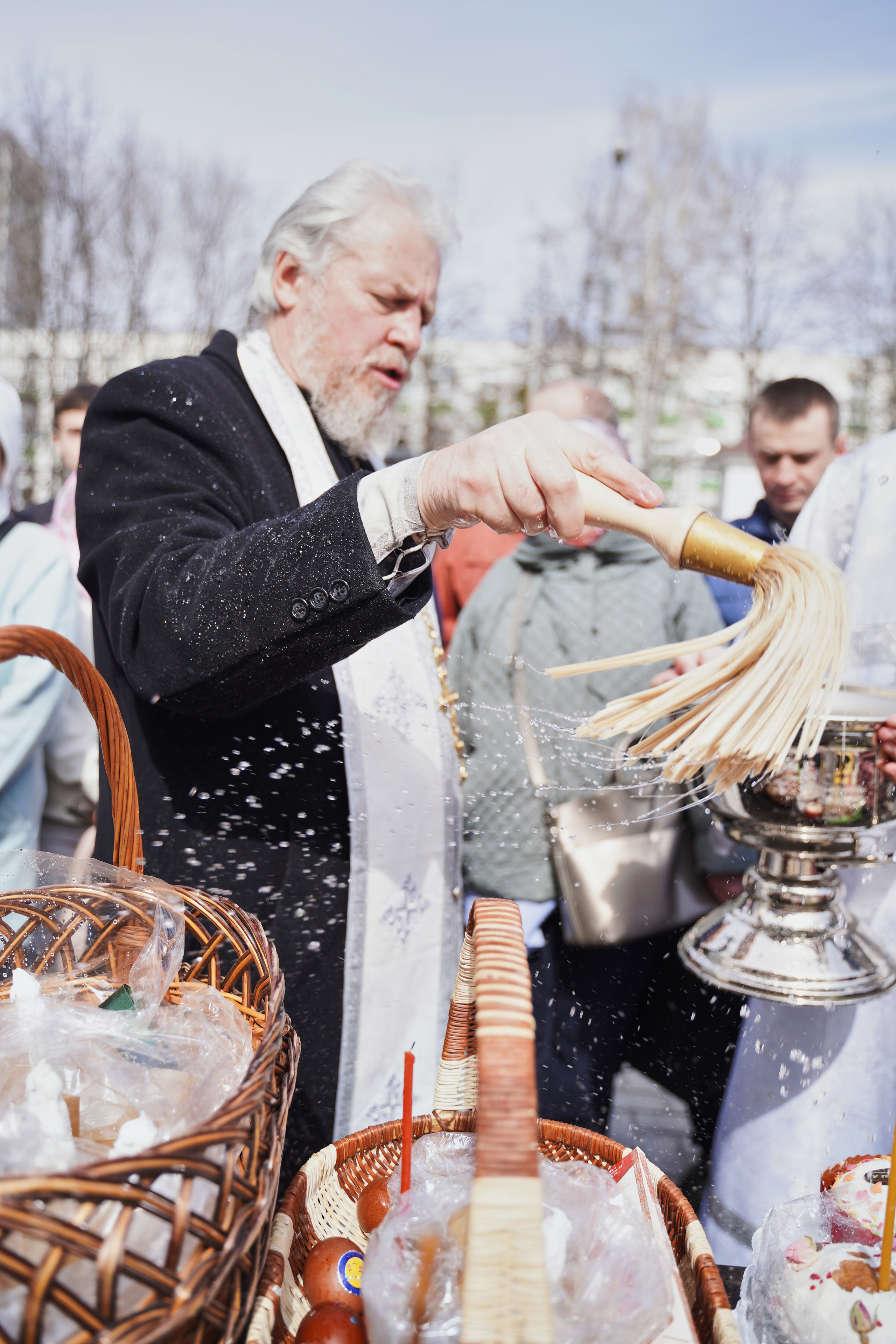 Храм Смоленской иконы Божией Матери. Освящение куличей, пасох и яиц. Портретный фотограф в Москве Елена Капралова