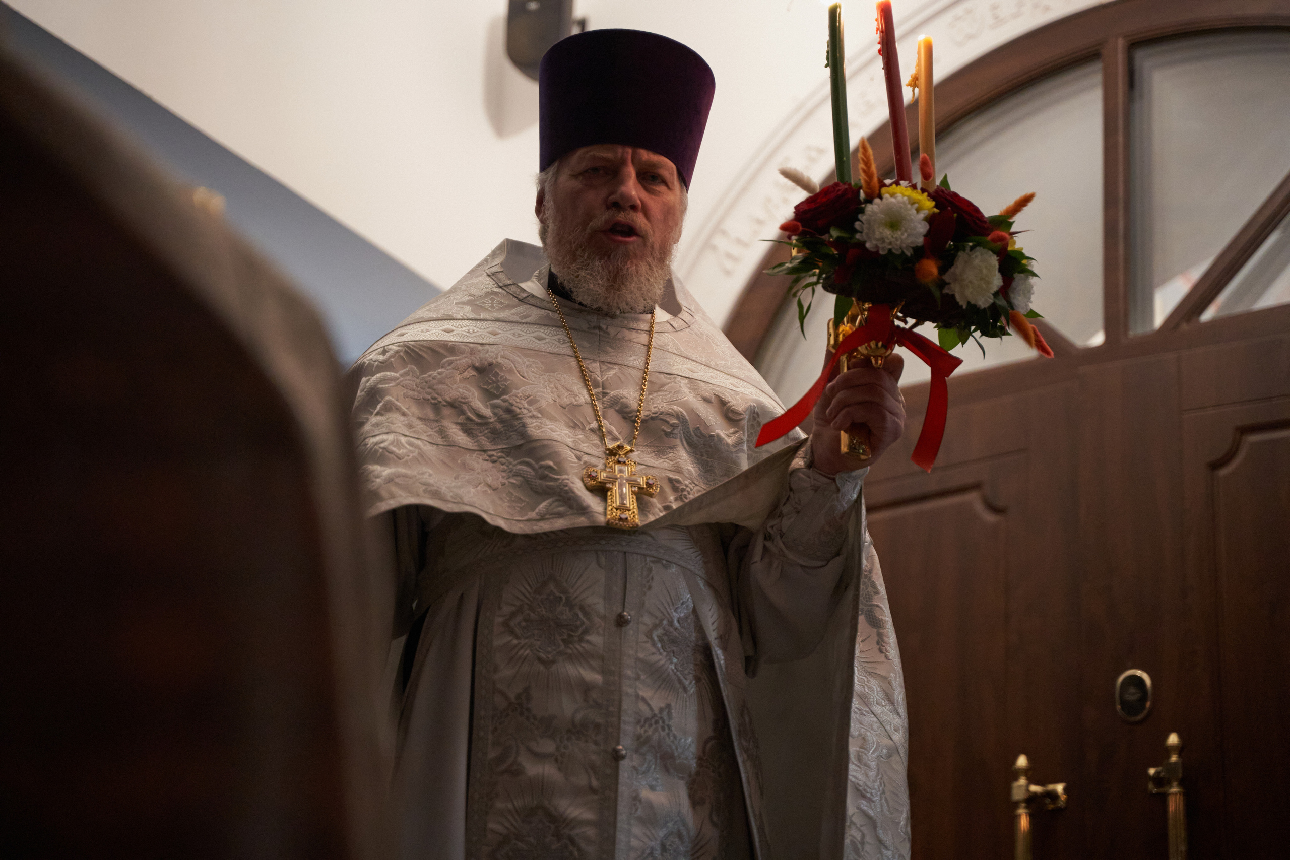 Храм Смоленской иконы Божией Матери. Пасхальное богослужение. Портретный фотограф в Москве Елена Капралова