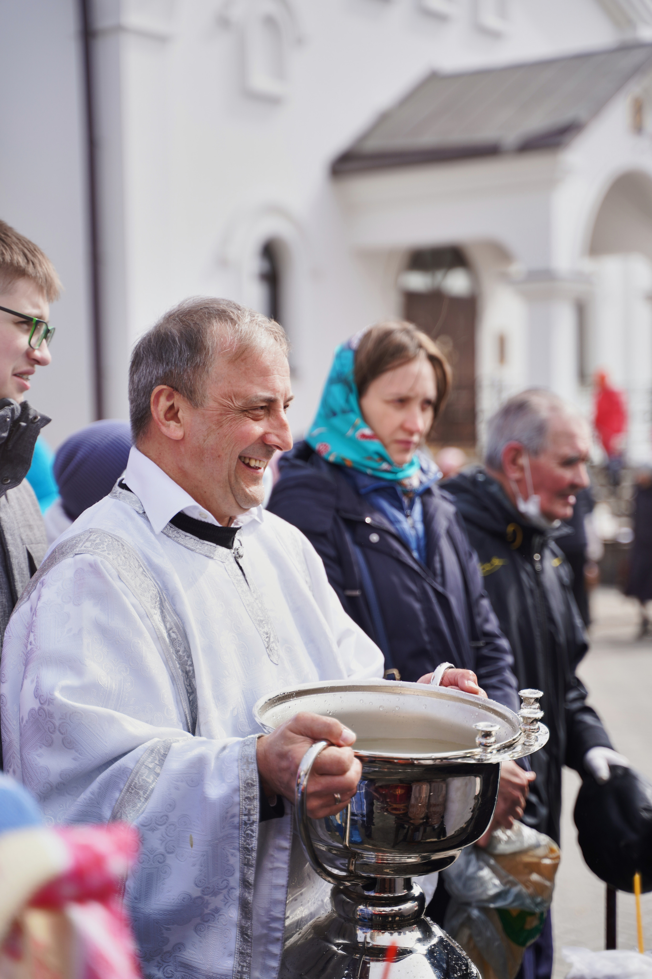 Храм Смоленской иконы Божией Матери. Освящение куличей, пасох и яиц. Портретный фотограф в Москве Елена Капралова