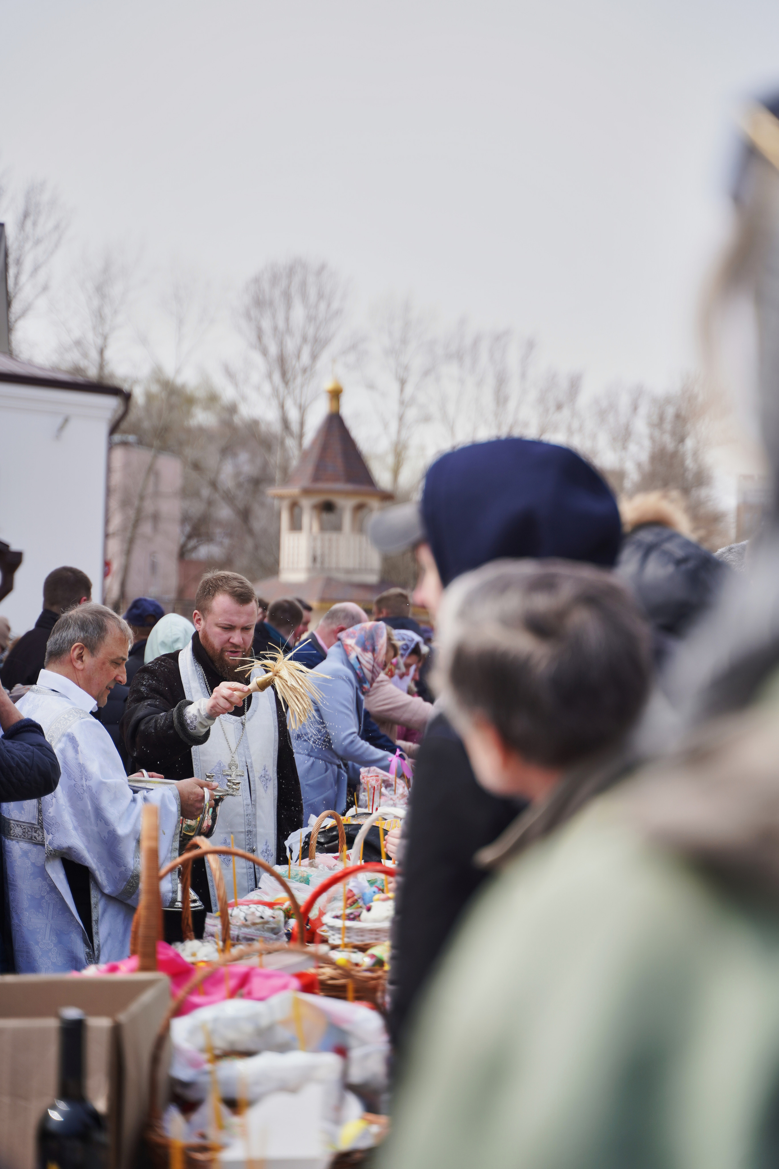 Храм Смоленской иконы Божией Матери. Освящение куличей, пасох и яиц. Портретный фотограф в Москве Елена Капралова