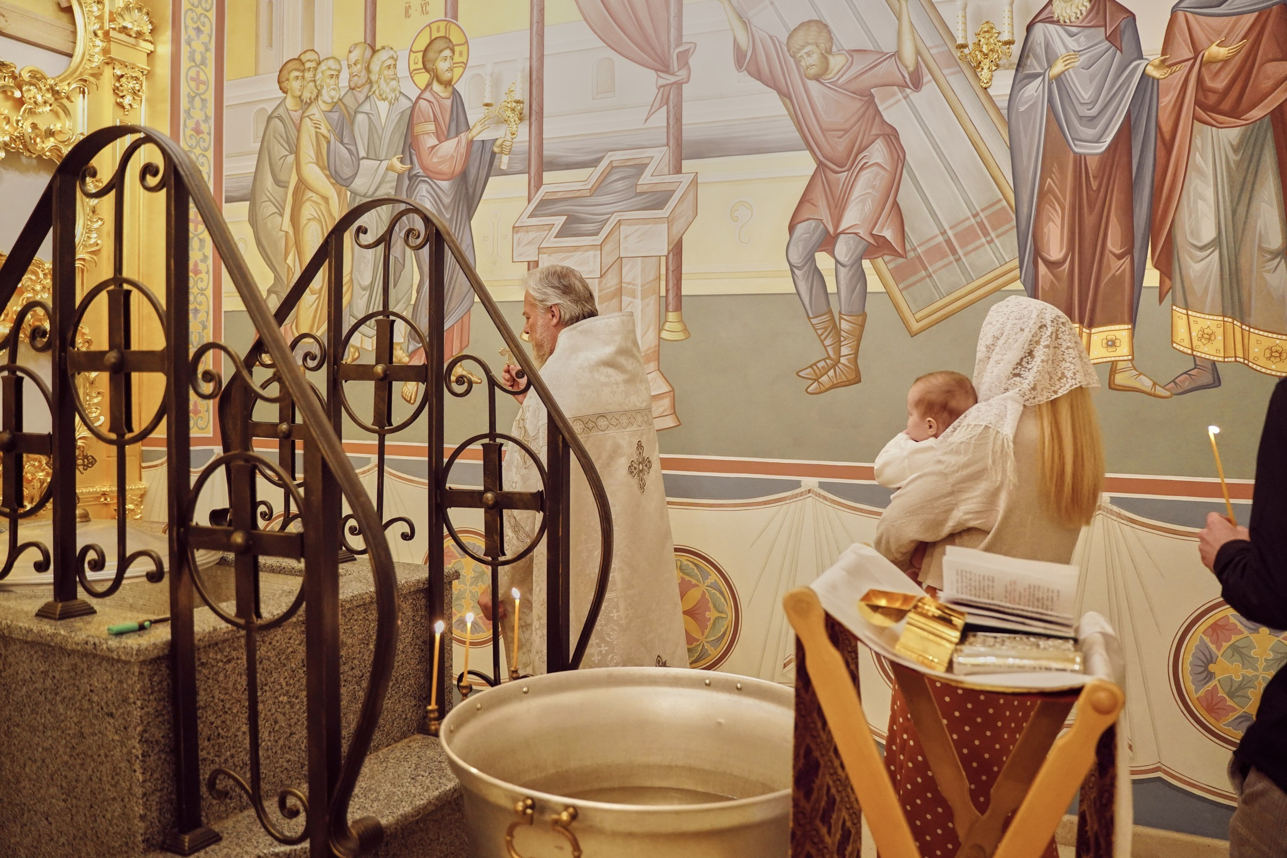 Храм Смоленской иконы Божией Матери. Фотосъемка крещения. Крестины. Портретный фотограф в Москве Елена Капралова