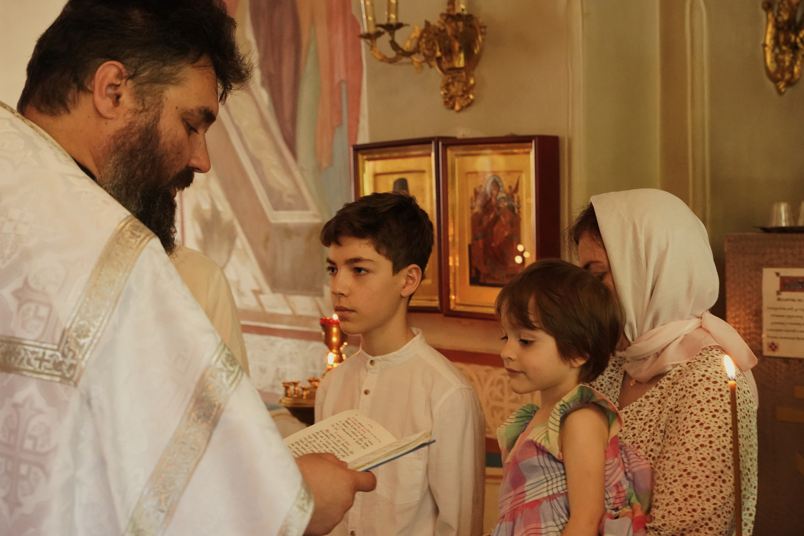 Церковь Покрова Пресвятой Богородицы в Покровском-Глебове-Стрешневе. Портретный фотограф в Москве Елена Капралова