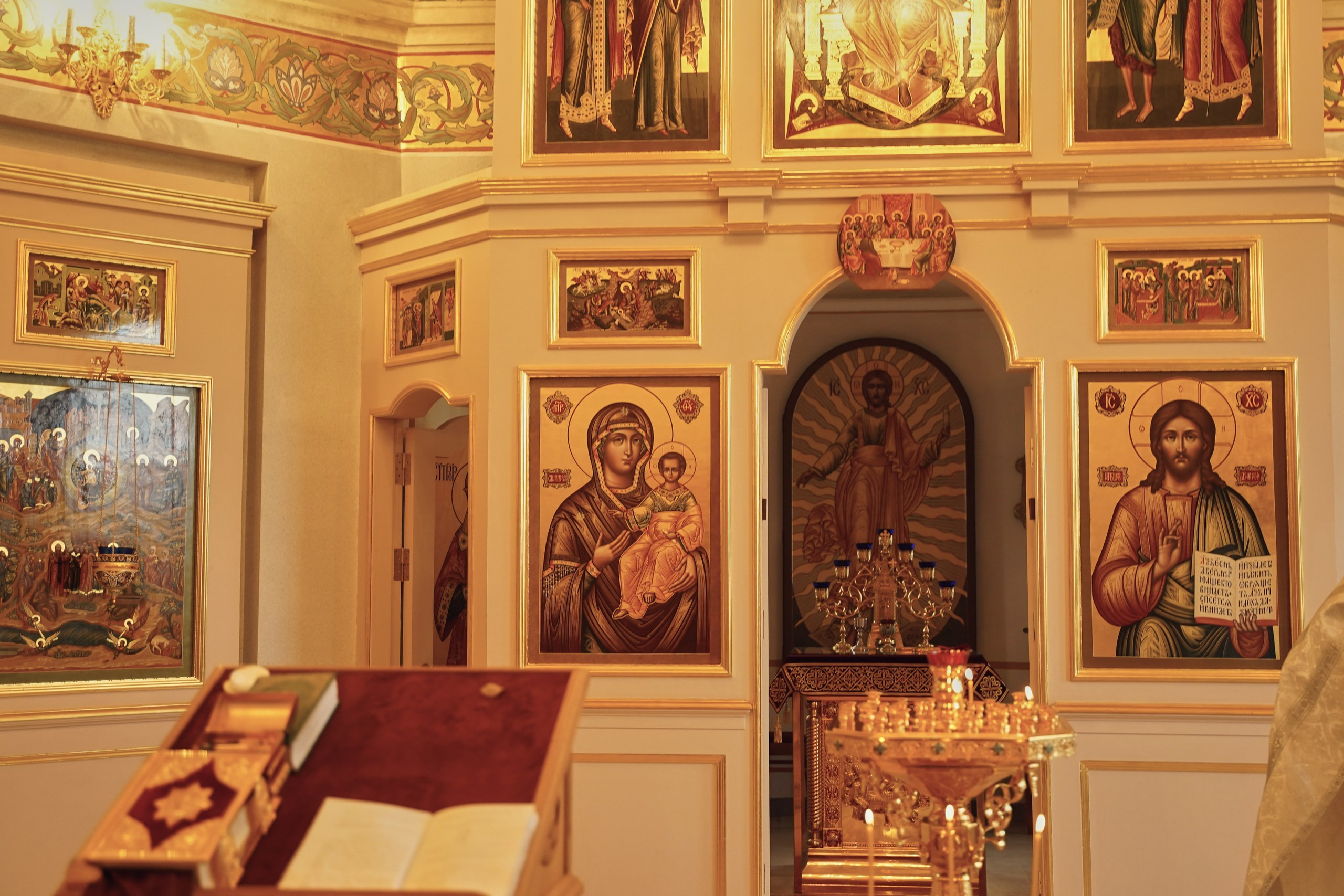 Храм Рождества Пресвятой Богородицы в Крылатском. Портретный фотограф в Москве Елена Капралова