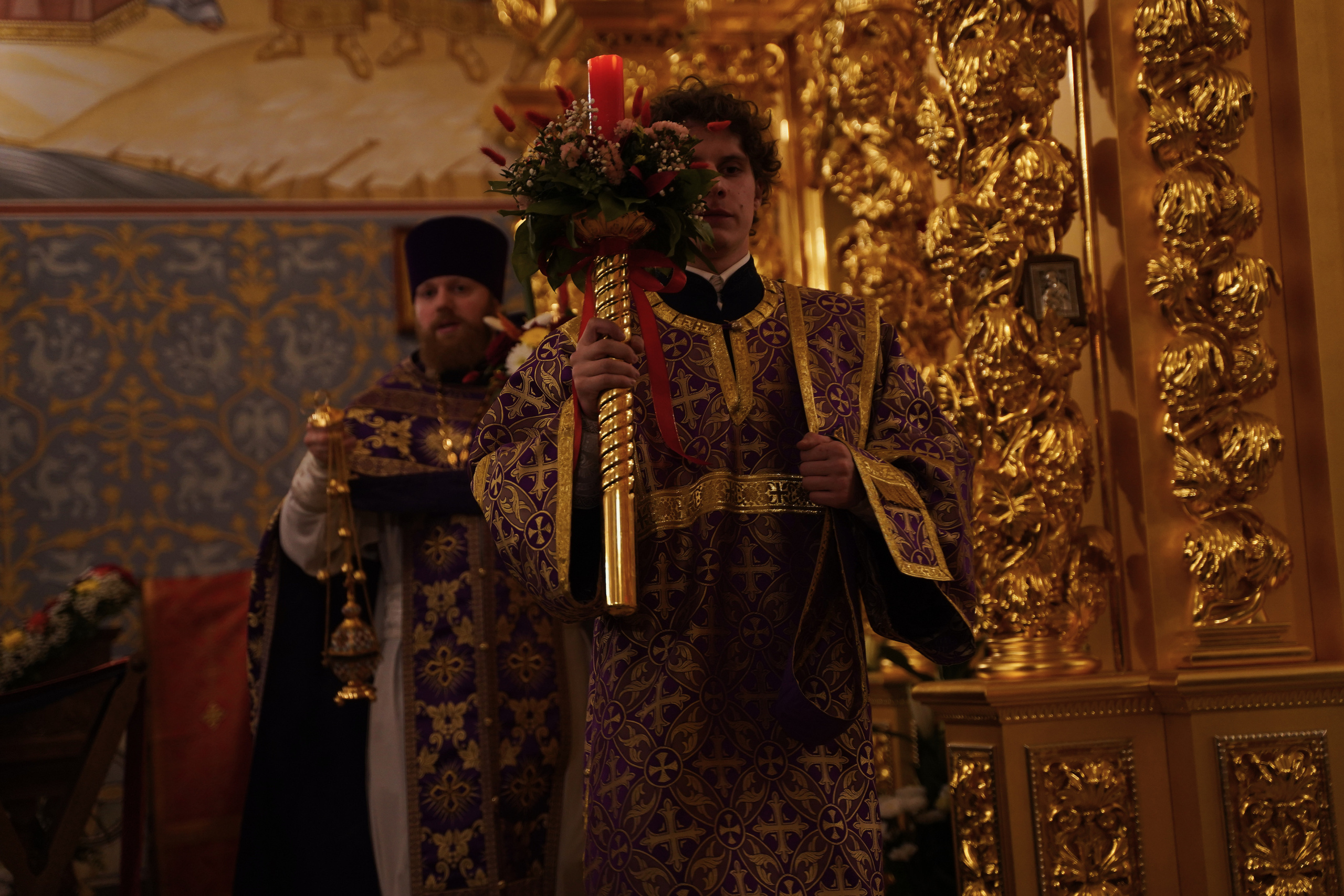 Храм Смоленской иконы Божией Матери. Пасхальное богослужение. Портретный фотограф в Москве Елена Капралова