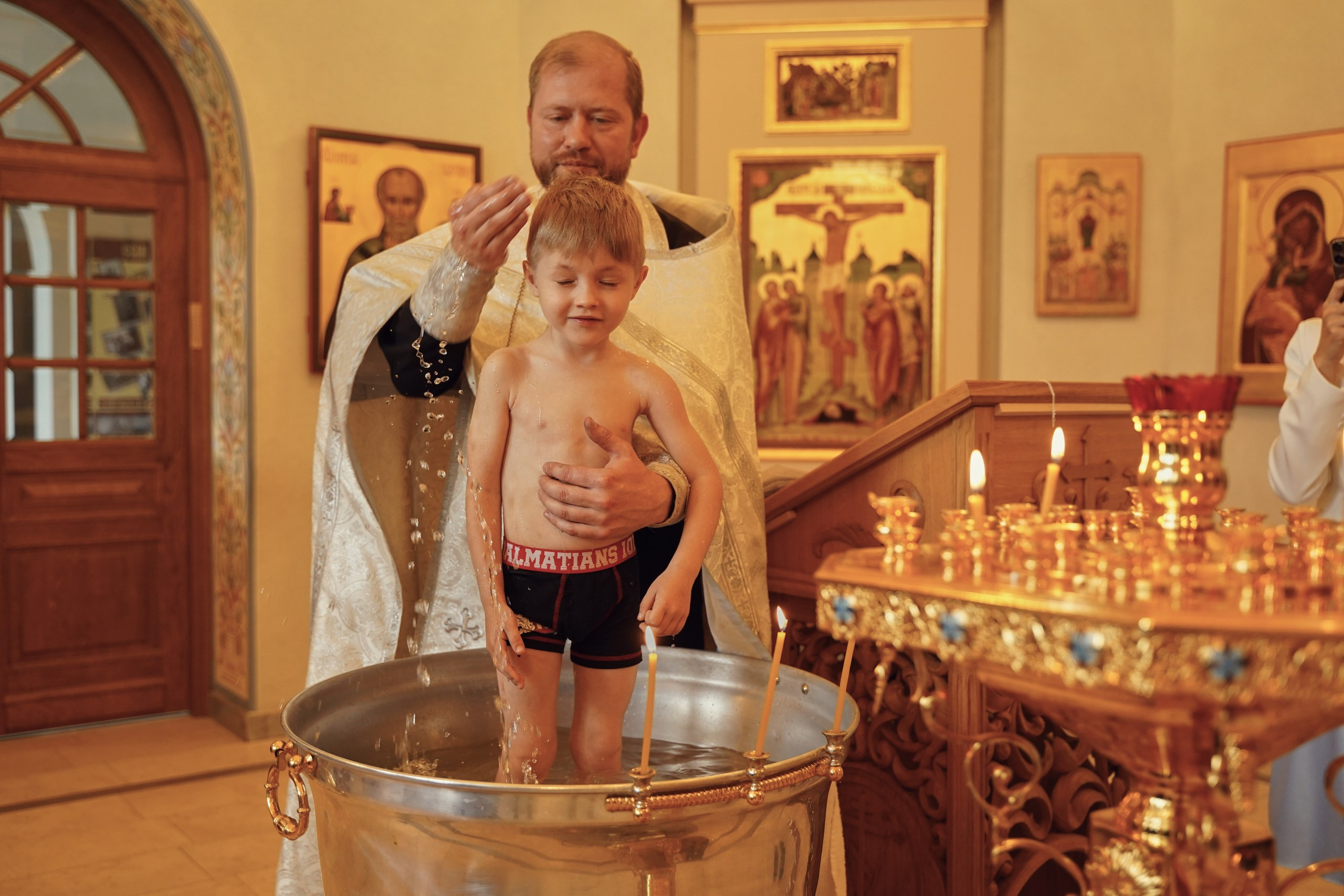 Храм Рождества Пресвятой Богородицы в Крылатском. Портретный фотограф в Москве Елена Капралова