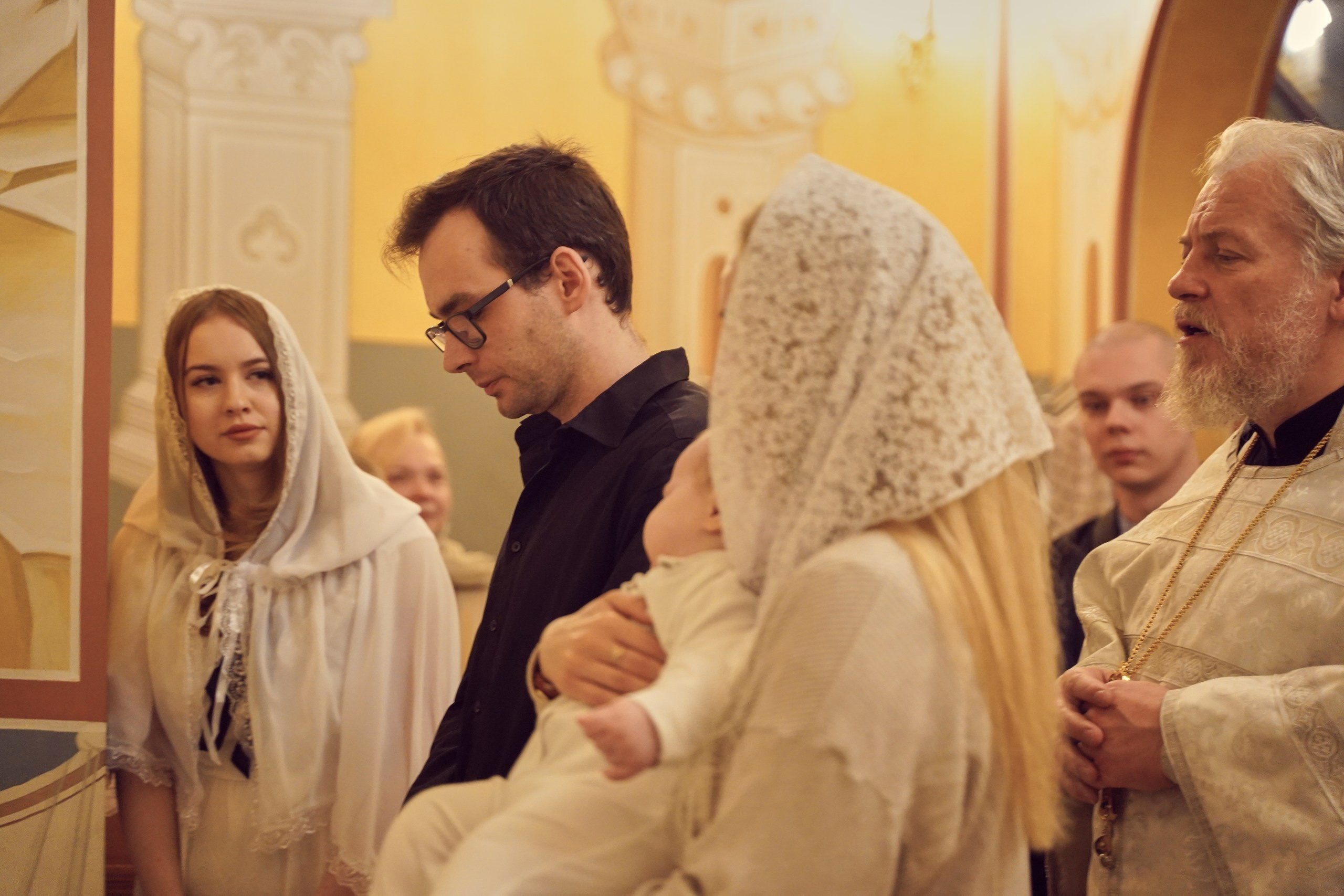 Храм Смоленской иконы Божией Матери. Фотосъемка крещения. Крестины. Портретный фотограф в Москве Елена Капралова