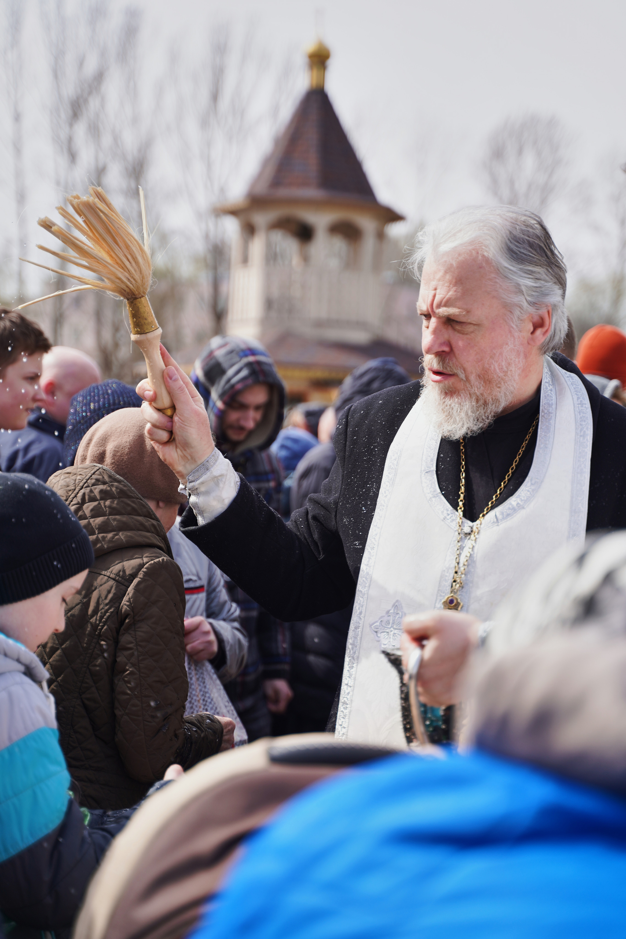 Храм Смоленской иконы Божией Матери. Освящение куличей, пасох и яиц. Портретный фотограф в Москве Елена Капралова